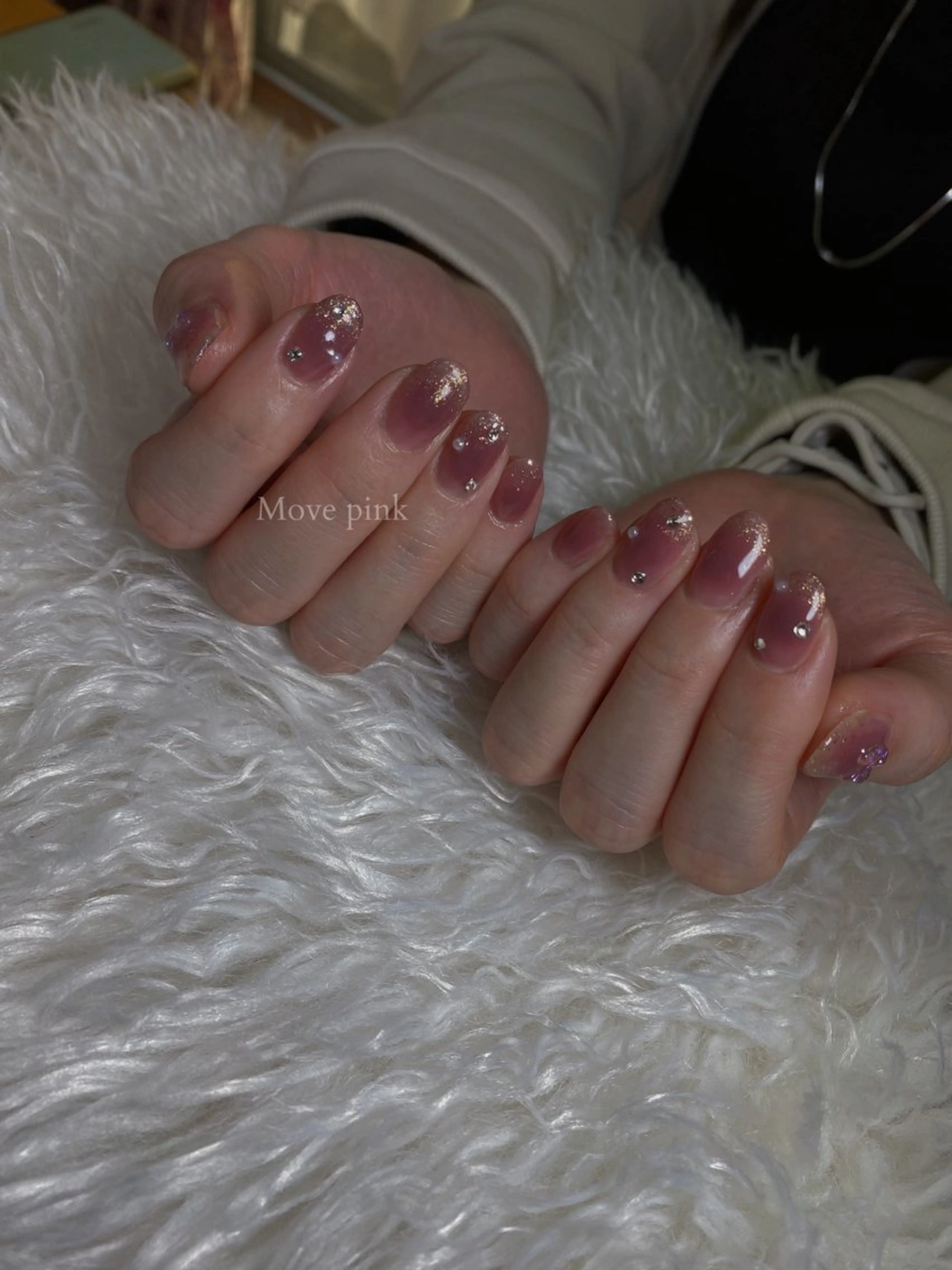 ネイル チークネイル ピンク n o q r m. n a c h iのネイルデザイン