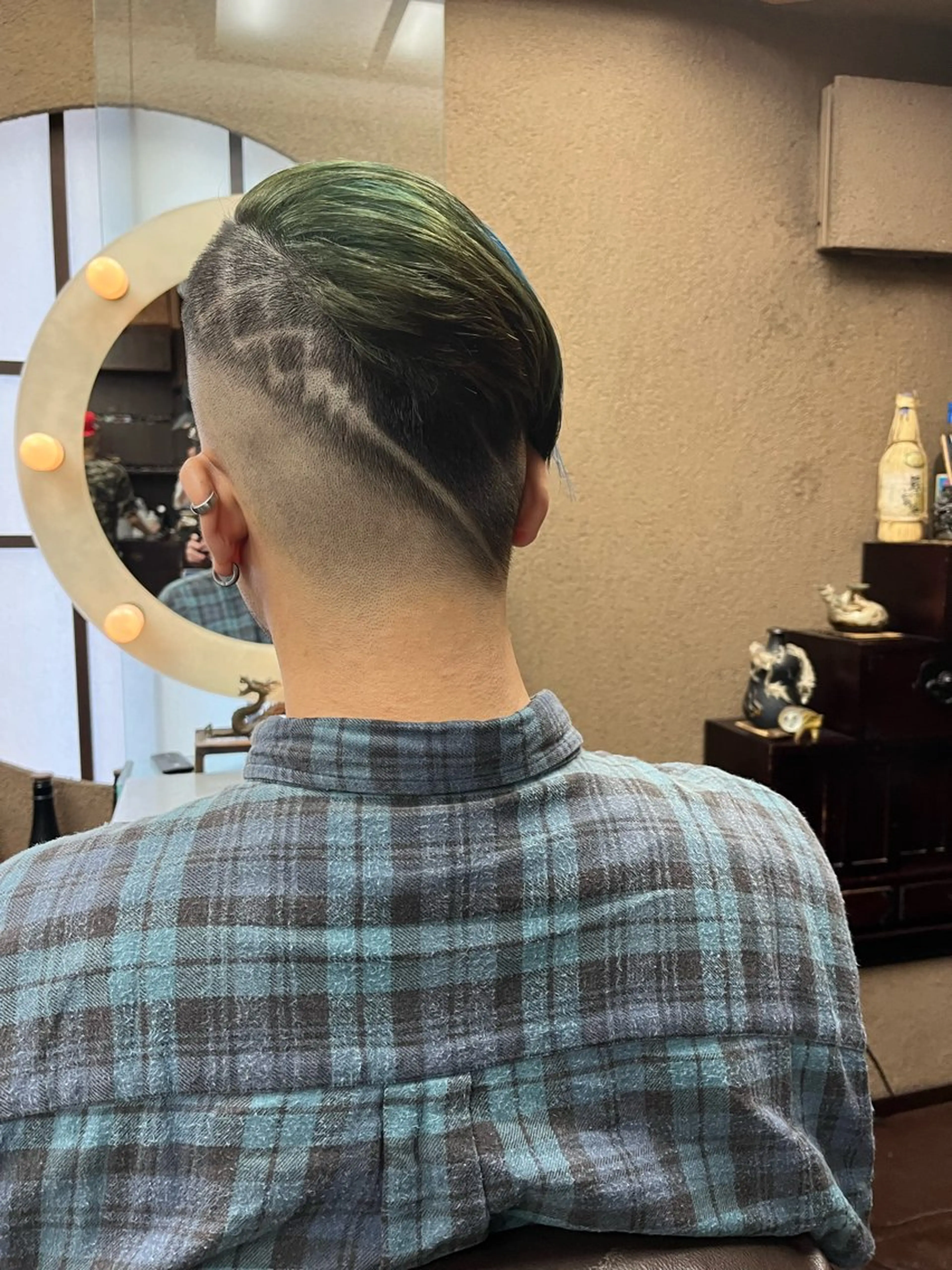 ショート メンズ メンズバレイヤージュ メンズブリーチ メンズハイライト メンズハイトーン メンズインナーカラー Koichi Satoのヘアスタイル