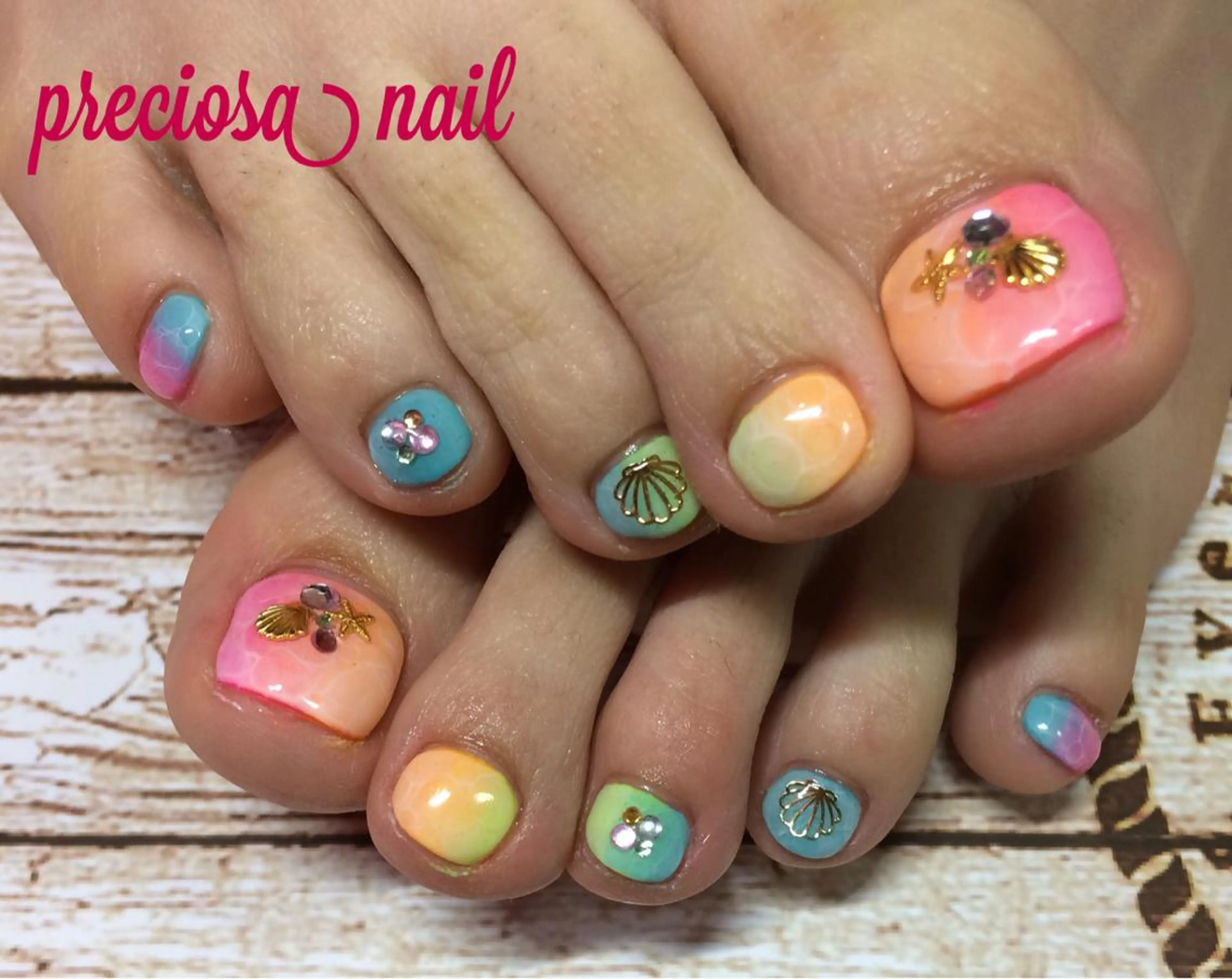 ネイル preciosa.nail所属・久場 晴美のネイルデザイン