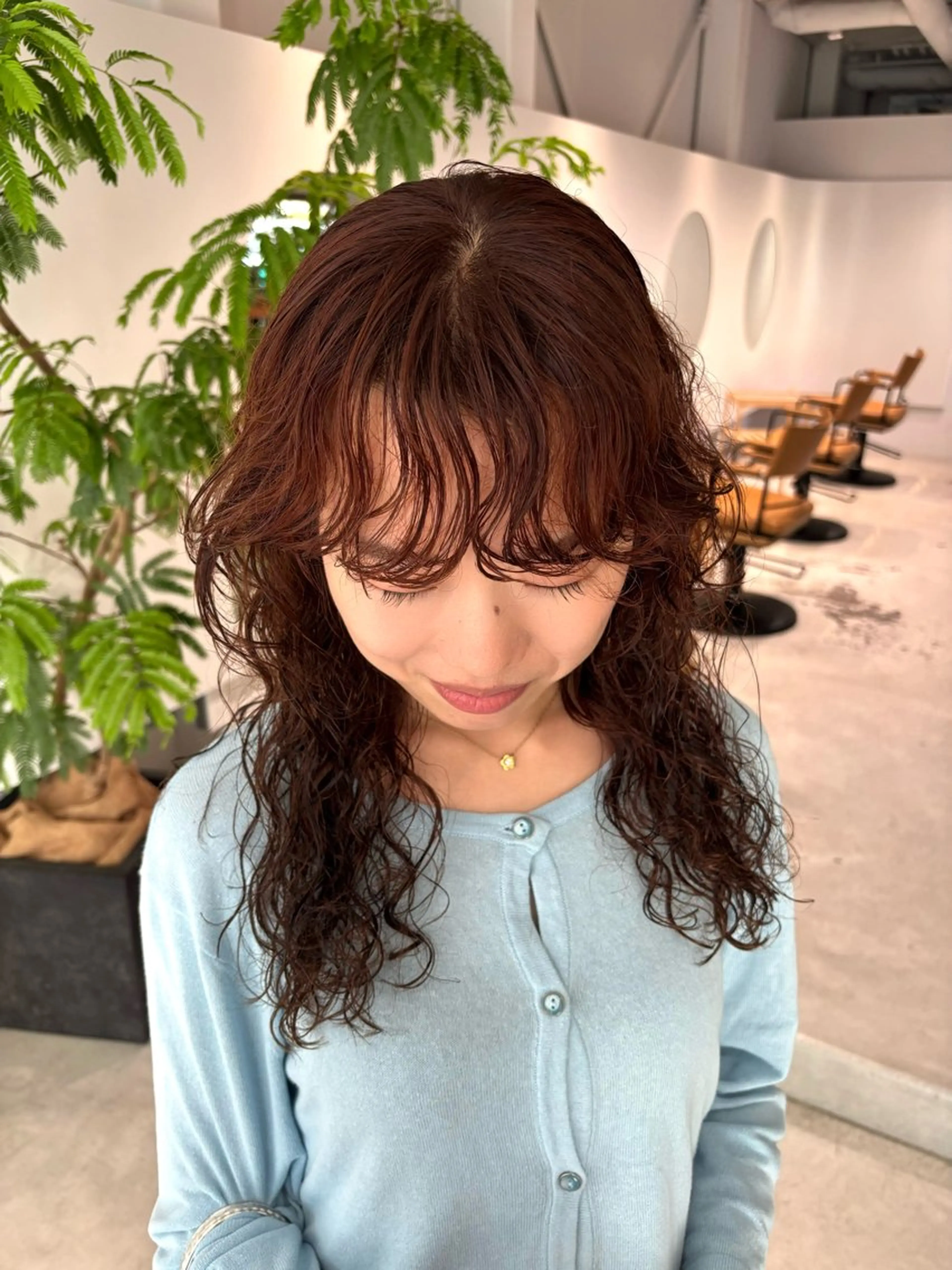 カラー ベージュカラー オレンジ オレンジベージュ 岡あかね ブリーチ なし透明感ベージュのヘアスタイル