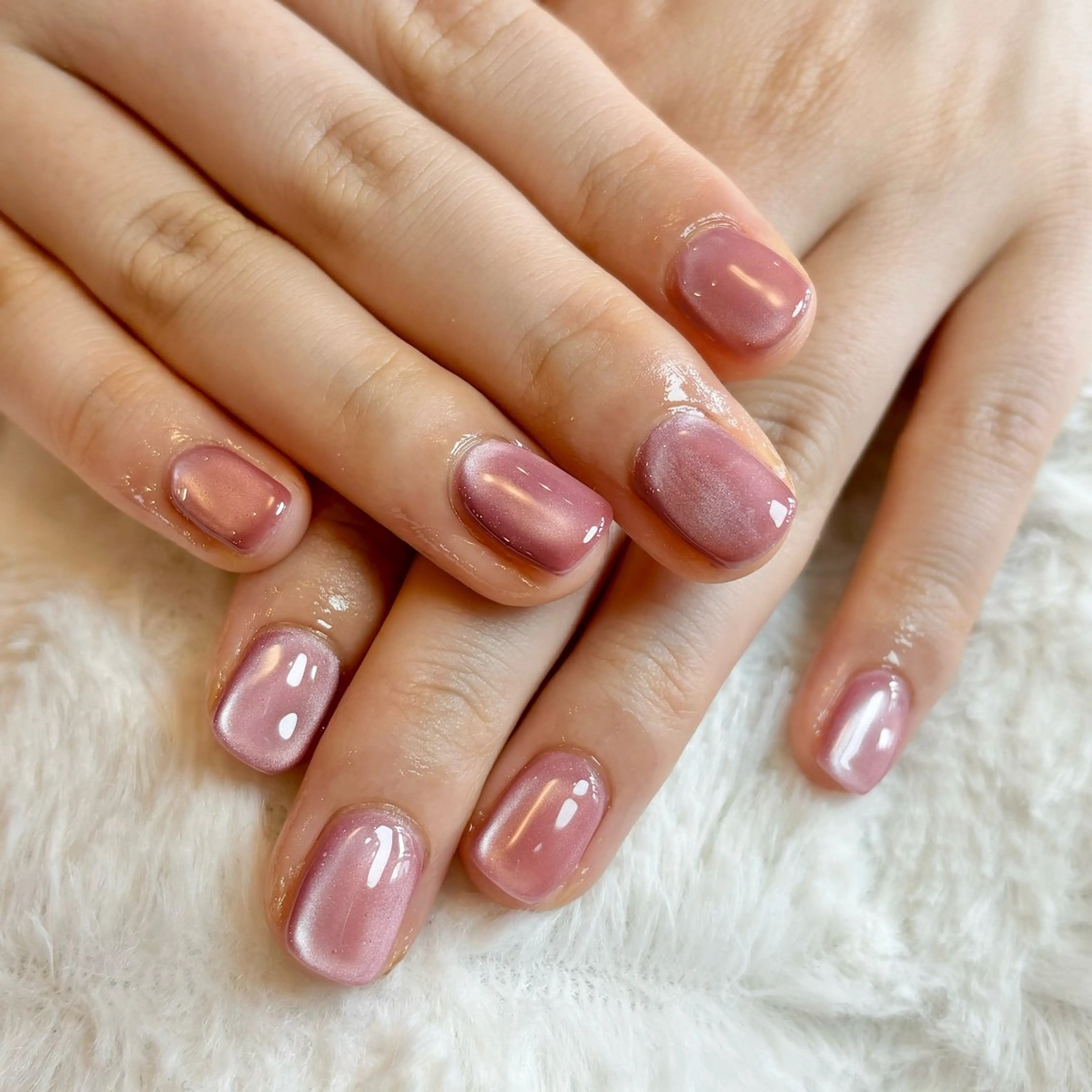 ネイル マグネットネイル マグネットワンカラー ワンカラーネイル Lelole 🫧マグネット🫧のネイルデザイン