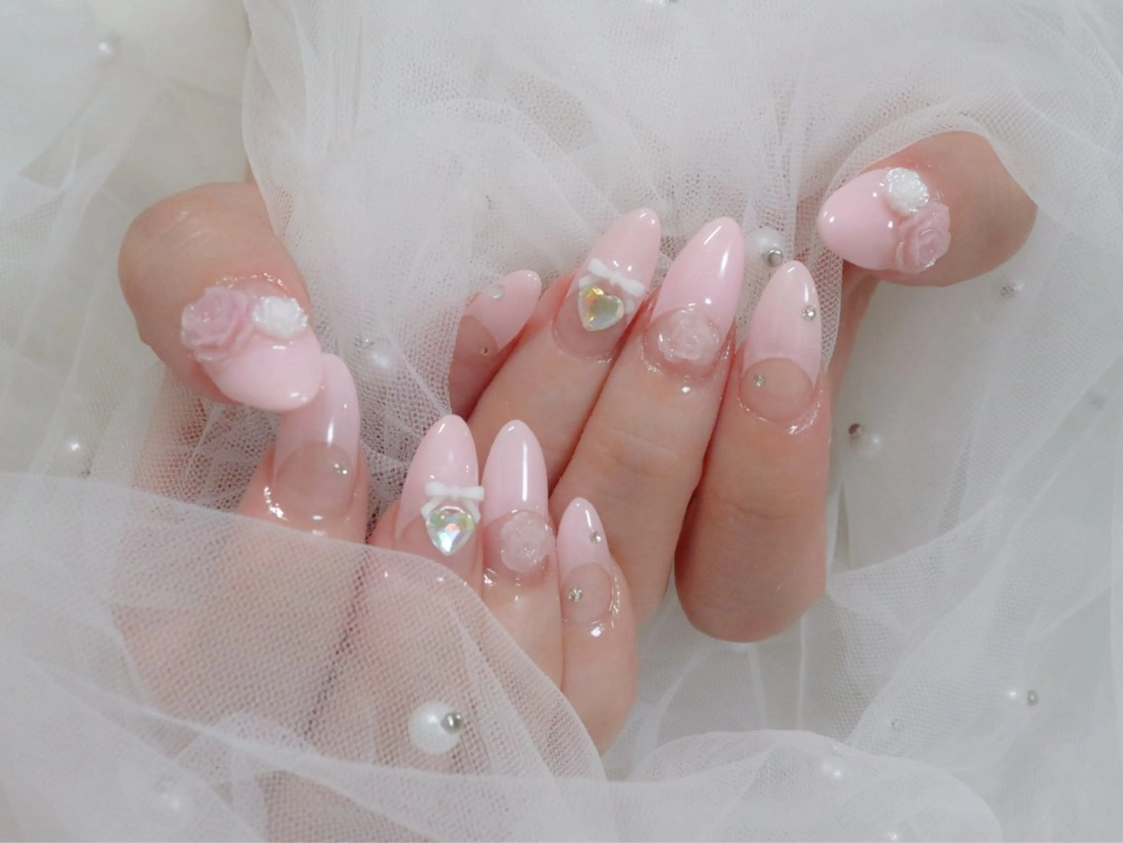 ネイル なつか🍒口コミ好評 駅近1分 パラジェルのネイルデザイン