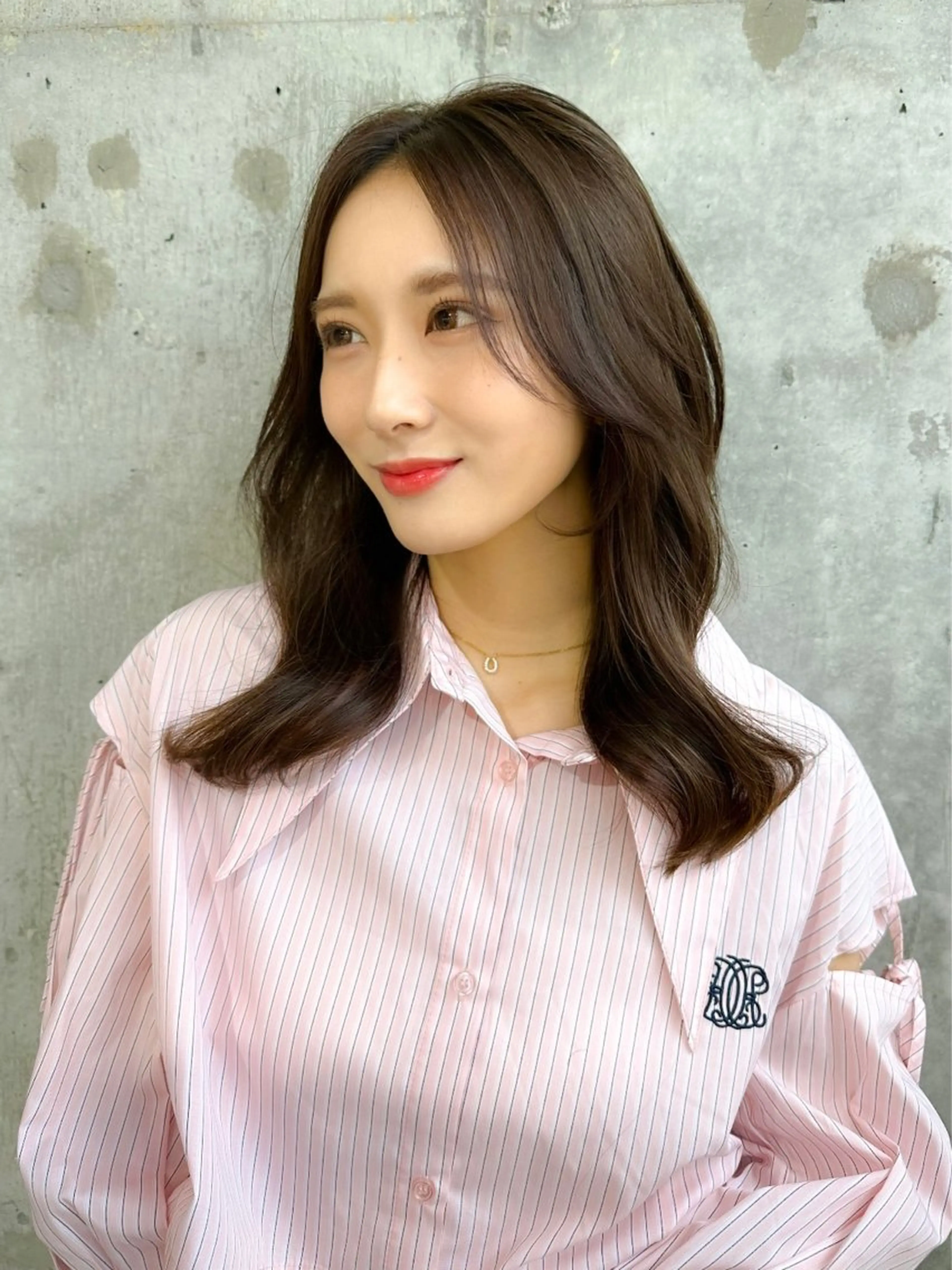 ミディアム カラー 髪質改善/韓国ヘア レイヤー/新宿/ロミのヘアスタイル