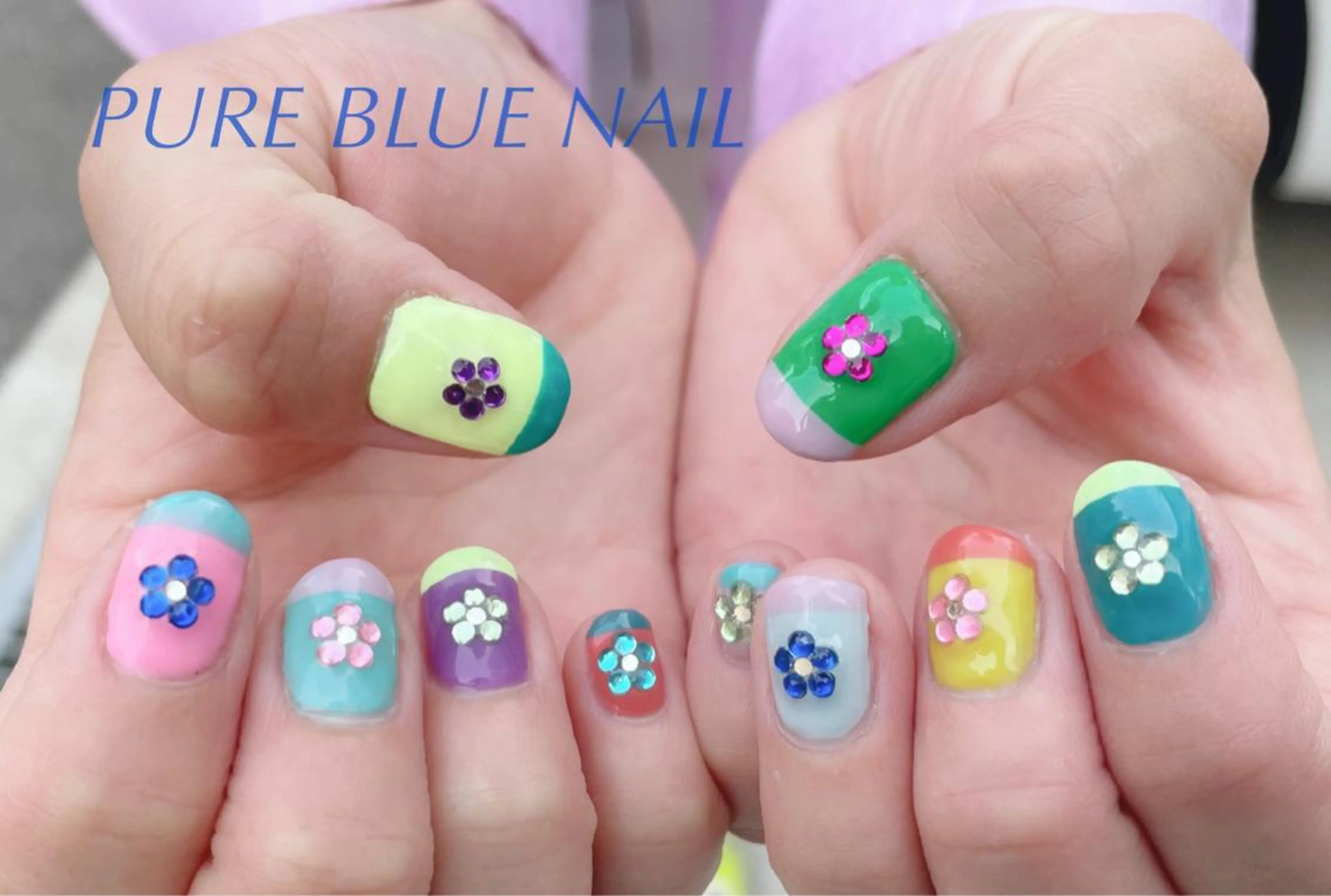 ネイル PURE BLUE NAILのネイルデザイン