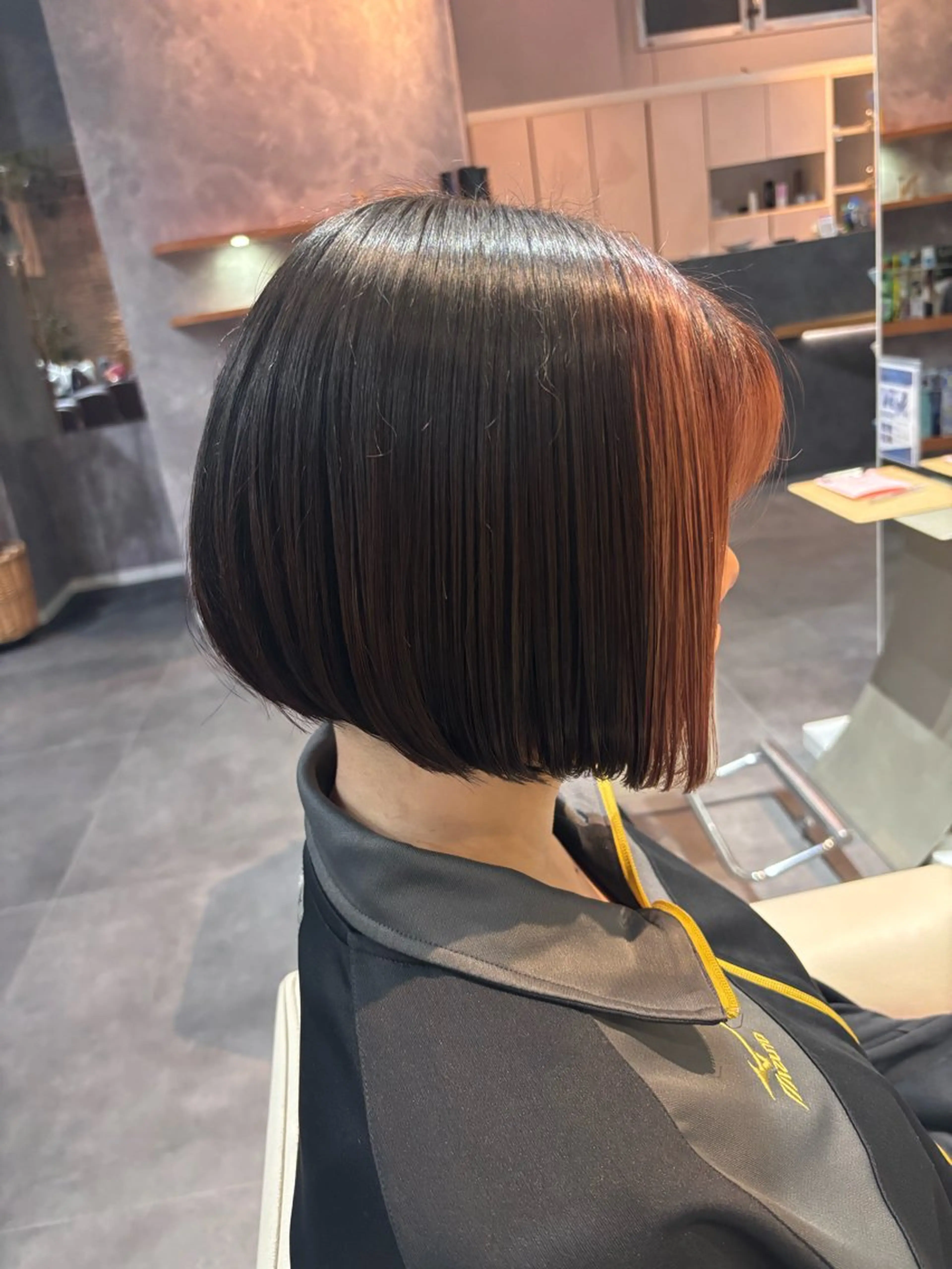 ショート ボブ 小顔カット 湊 芹奈のヘアスタイル