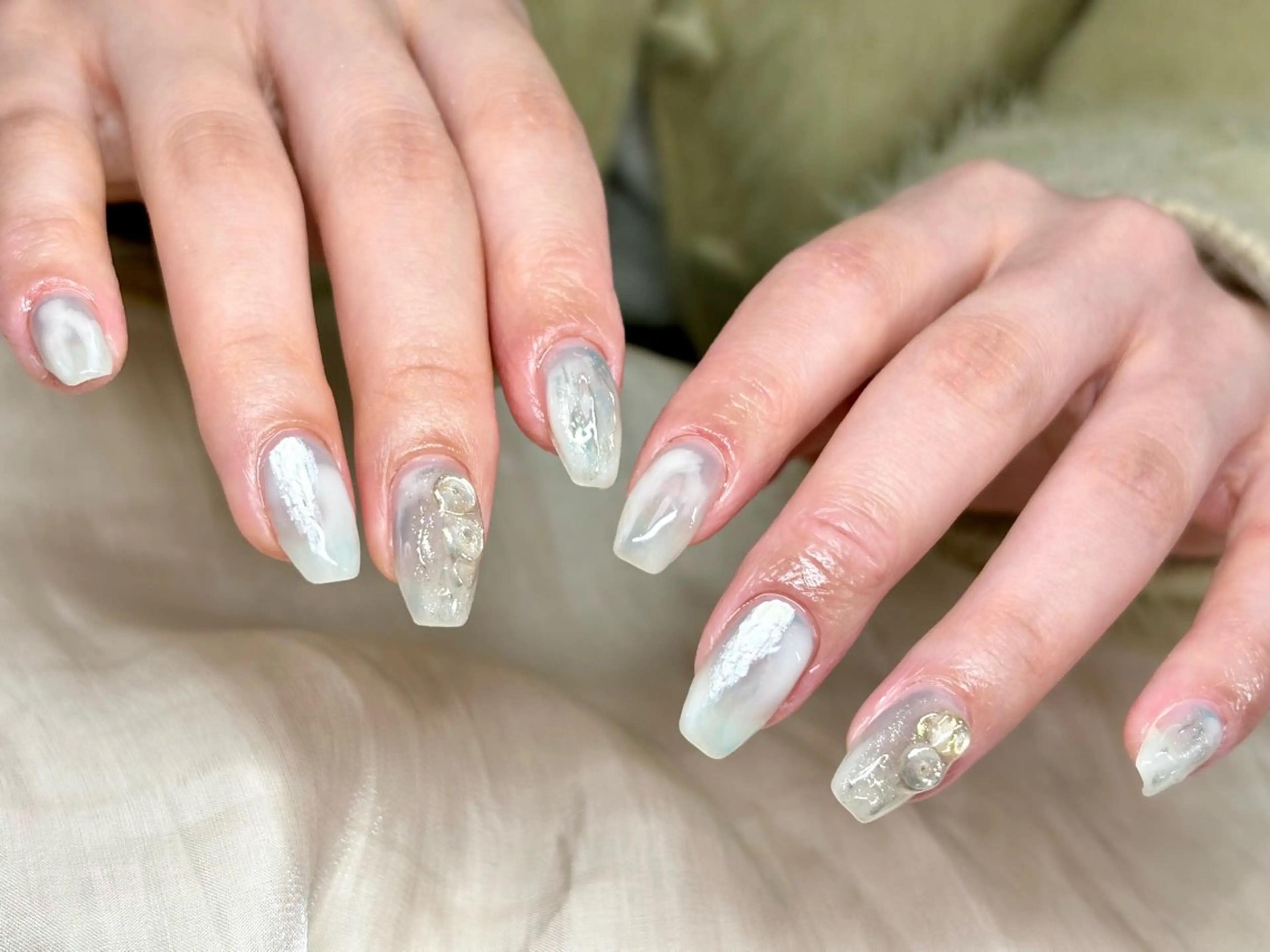 ネイル ジェルネイル ニュアンスネイル ETE LUNA NAILのネイルデザイン