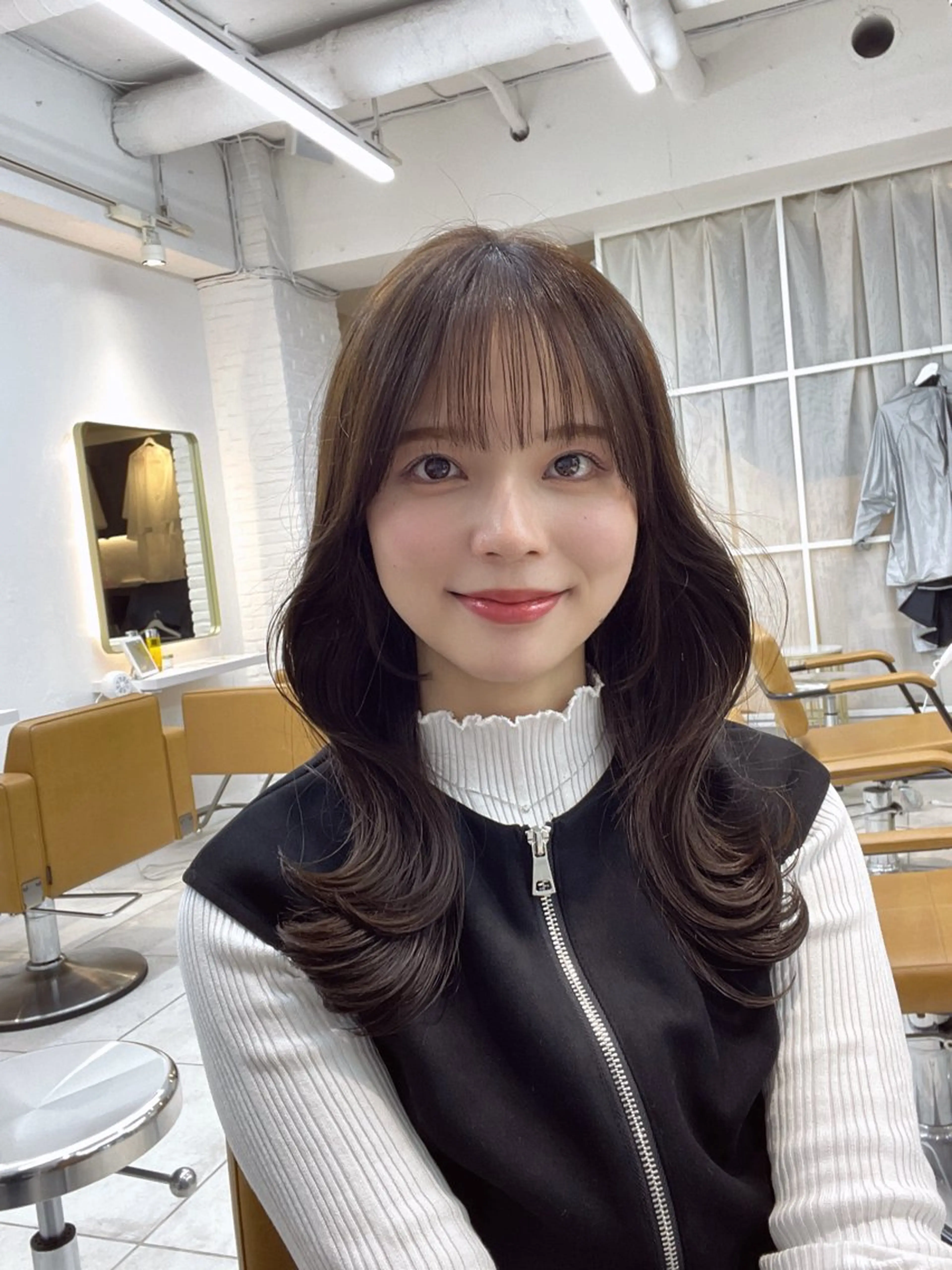 ミディアム 中顔面短縮 顔まわり新田大翔のヘアスタイル