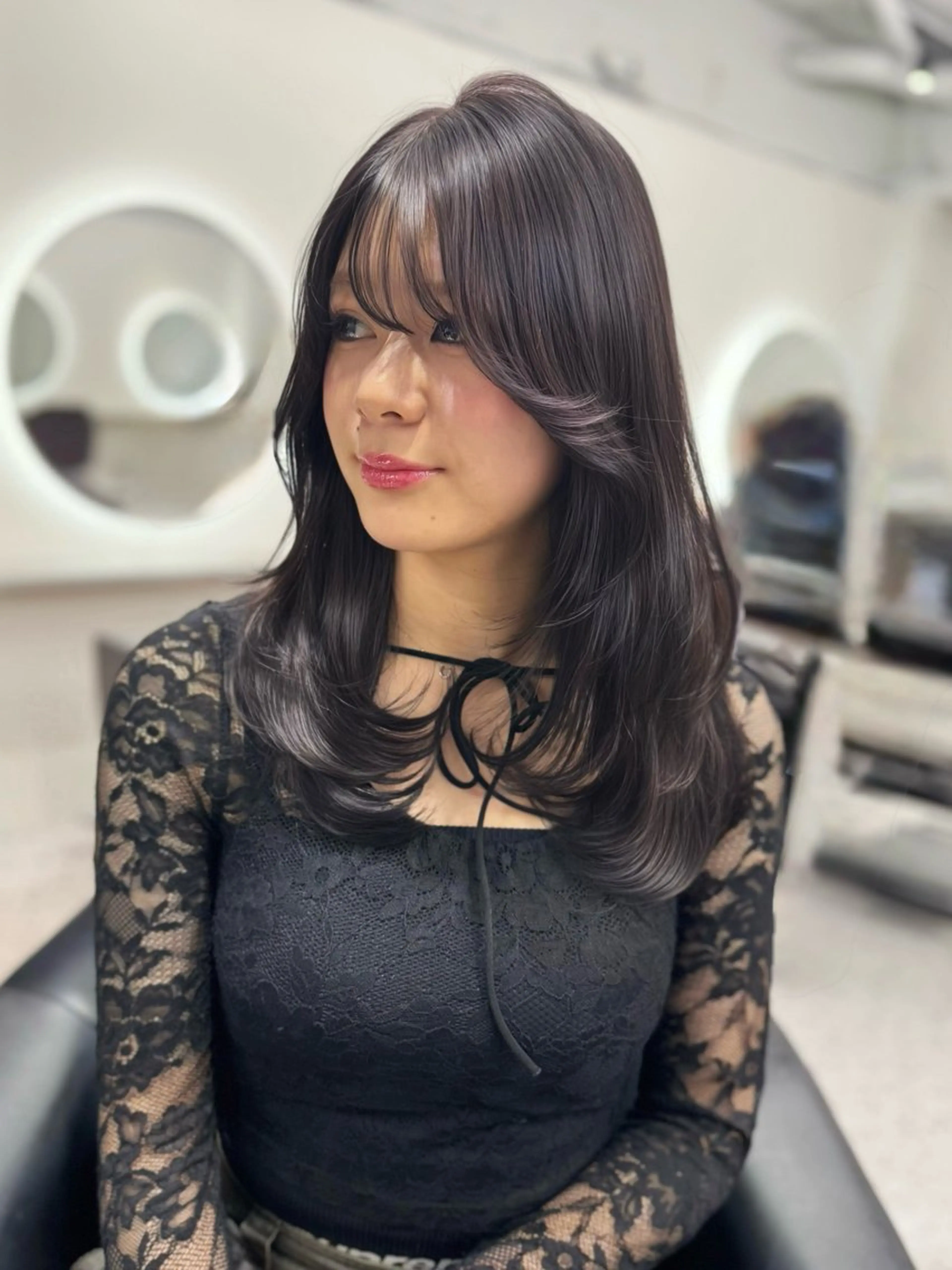 ミディアム カラー ヘアアレンジ グレージュ ラベンダーカラー ラベンダーグレージュ ラベンダーグレー レイヤーカット カット ヘアカラー トリートメント ヘアセット 韓国レイヤー/ツヤ髪 🤍kosuke🤍のヘアスタイル