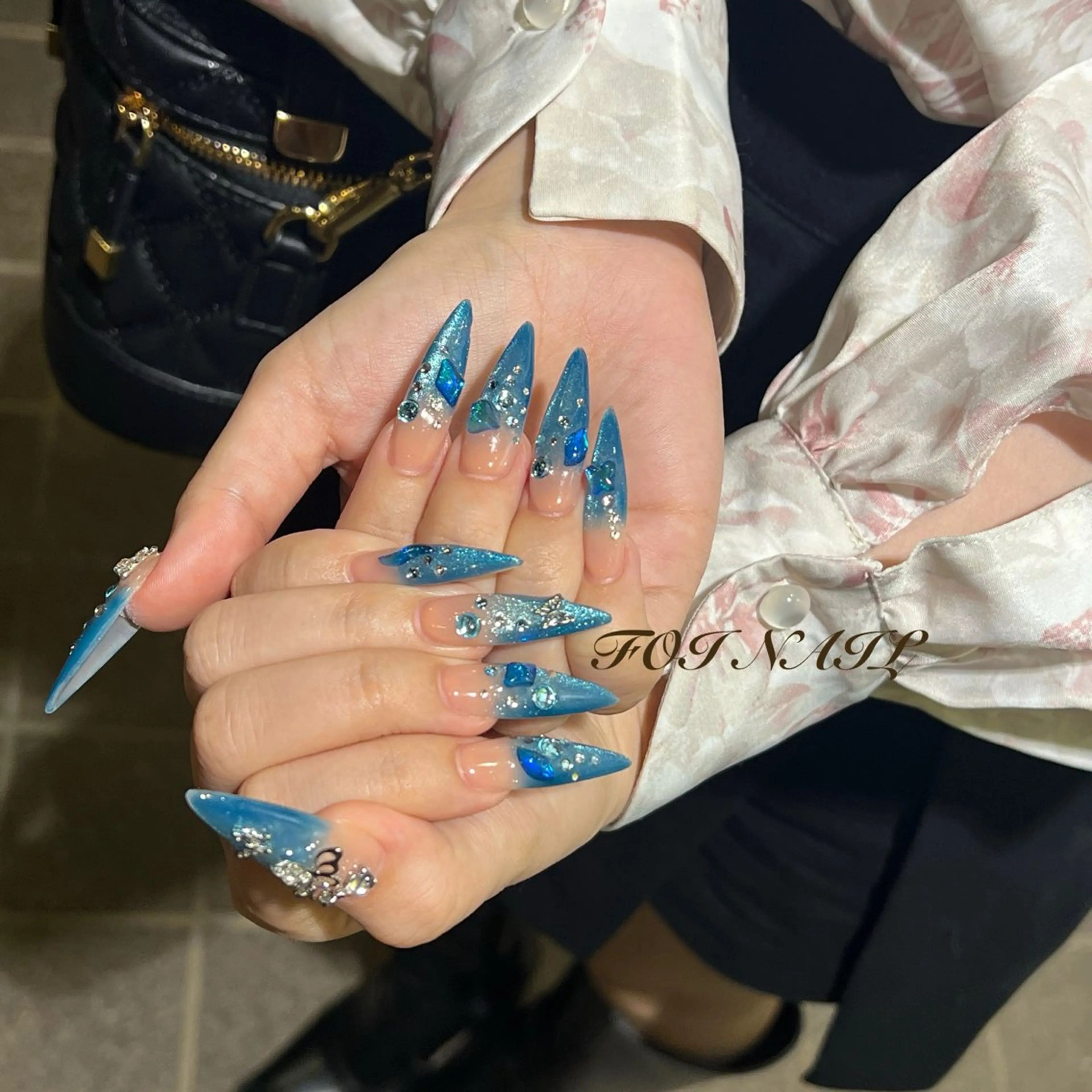 ネイル ロングネイル FOI NAILのネイルデザイン
