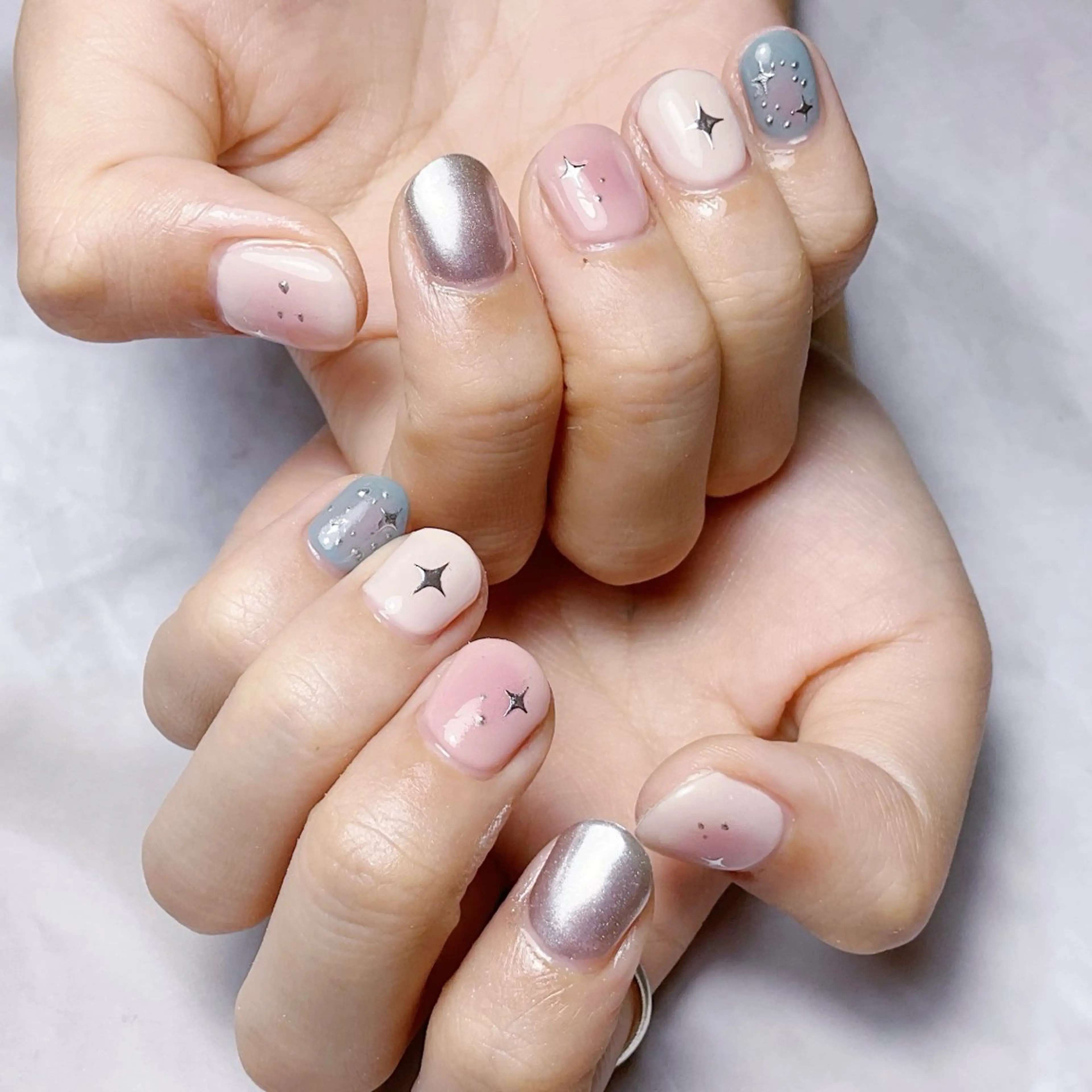 ネイル ハンドネイル 🍭Yun nail hyejin🌸のネイルデザイン