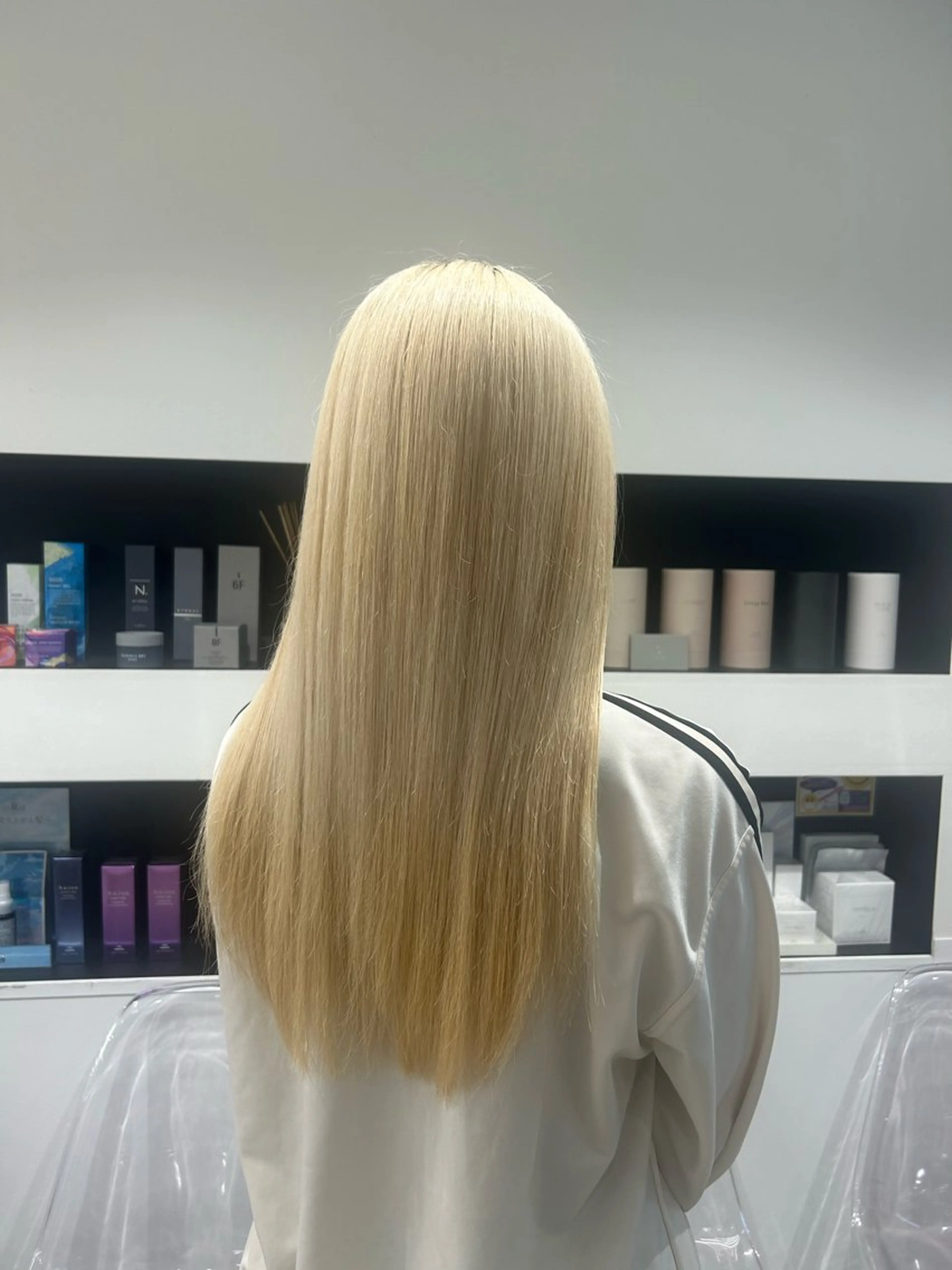 ロング 似合わせカラー✩.* ハイトーン/リナのヘアスタイル