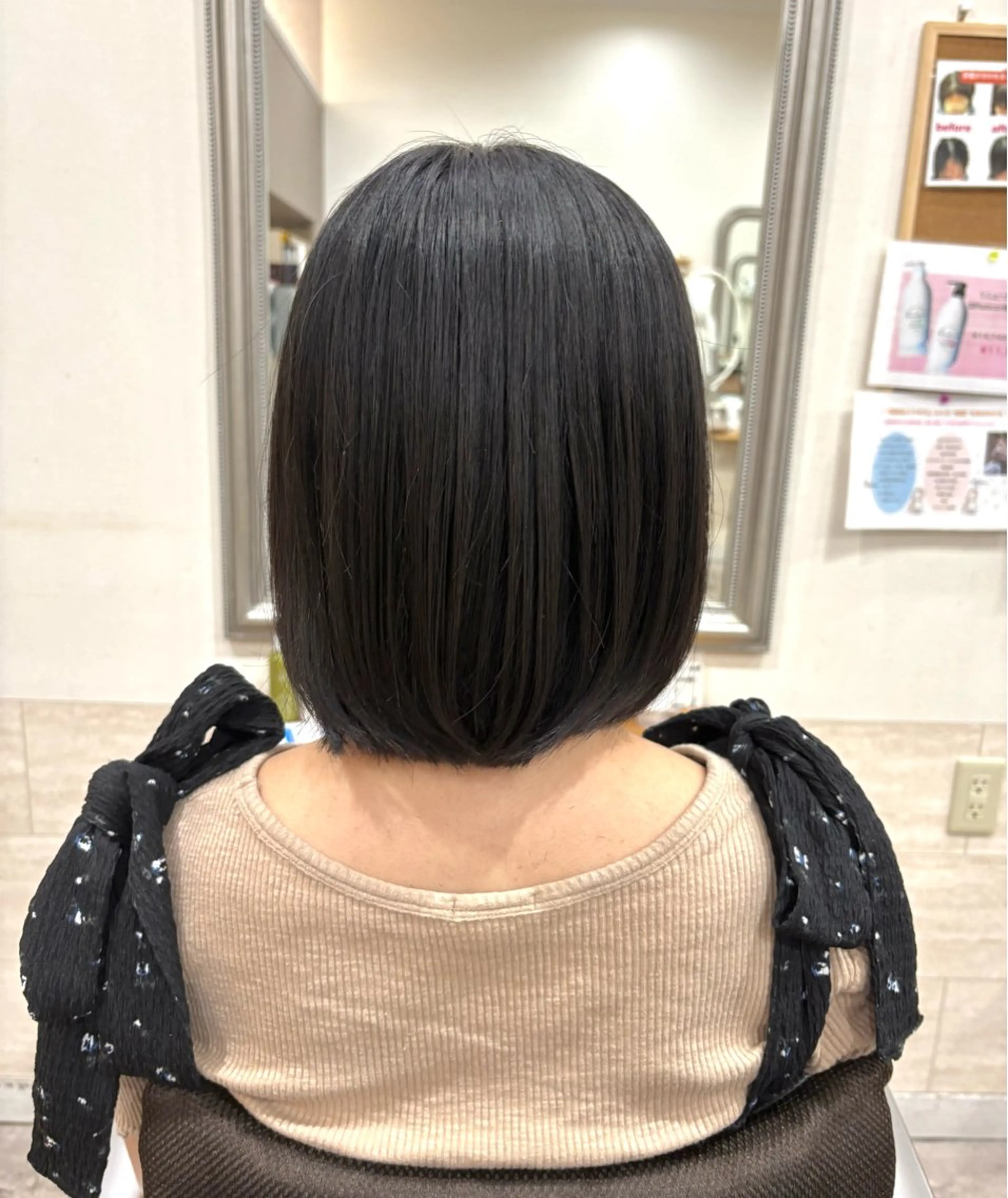 ミディアム 堀川 希歩のヘアスタイル