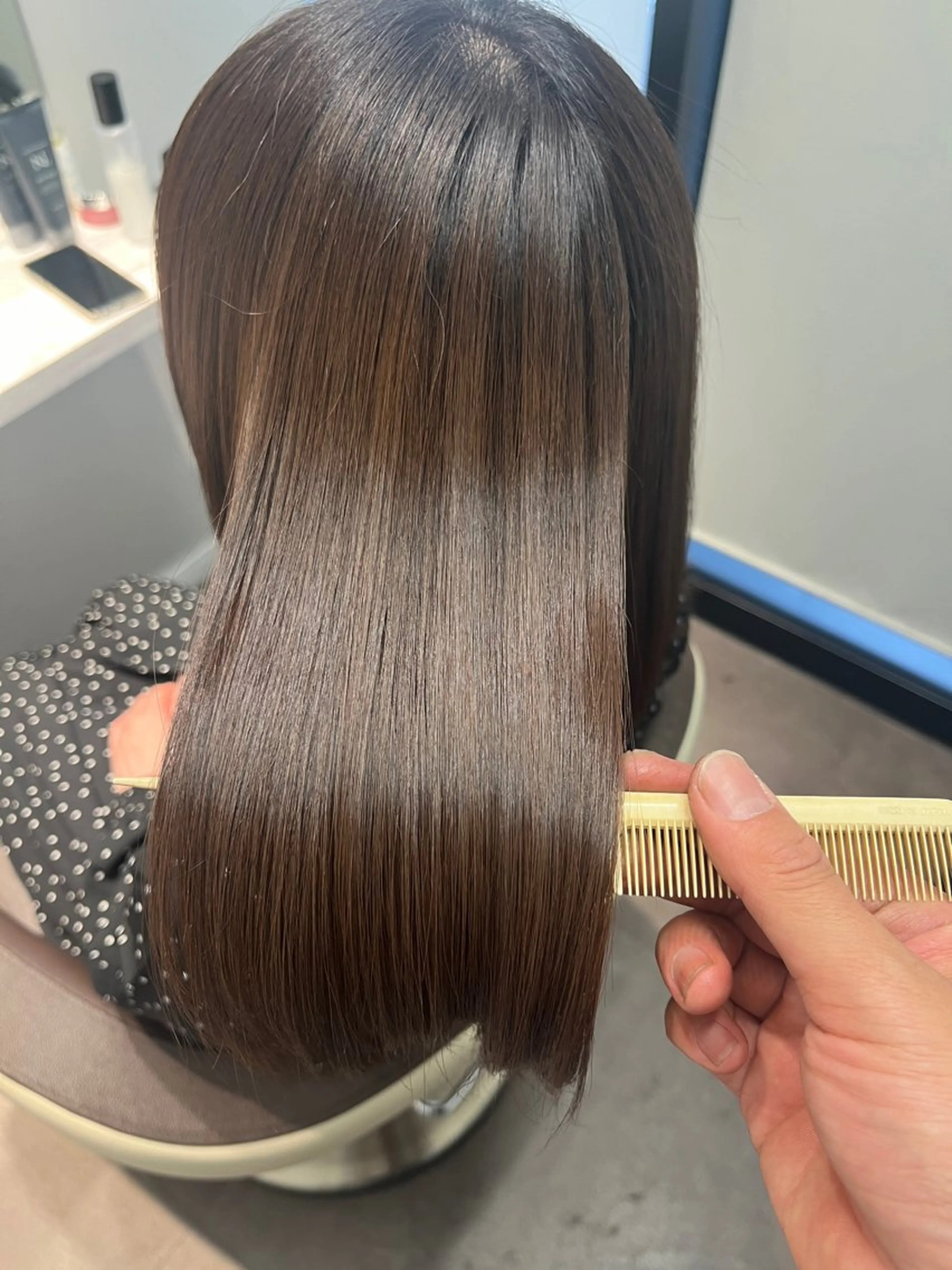 セミロング カラー 髪質改善 トリートメント 藤井 仁紀のヘアスタイル