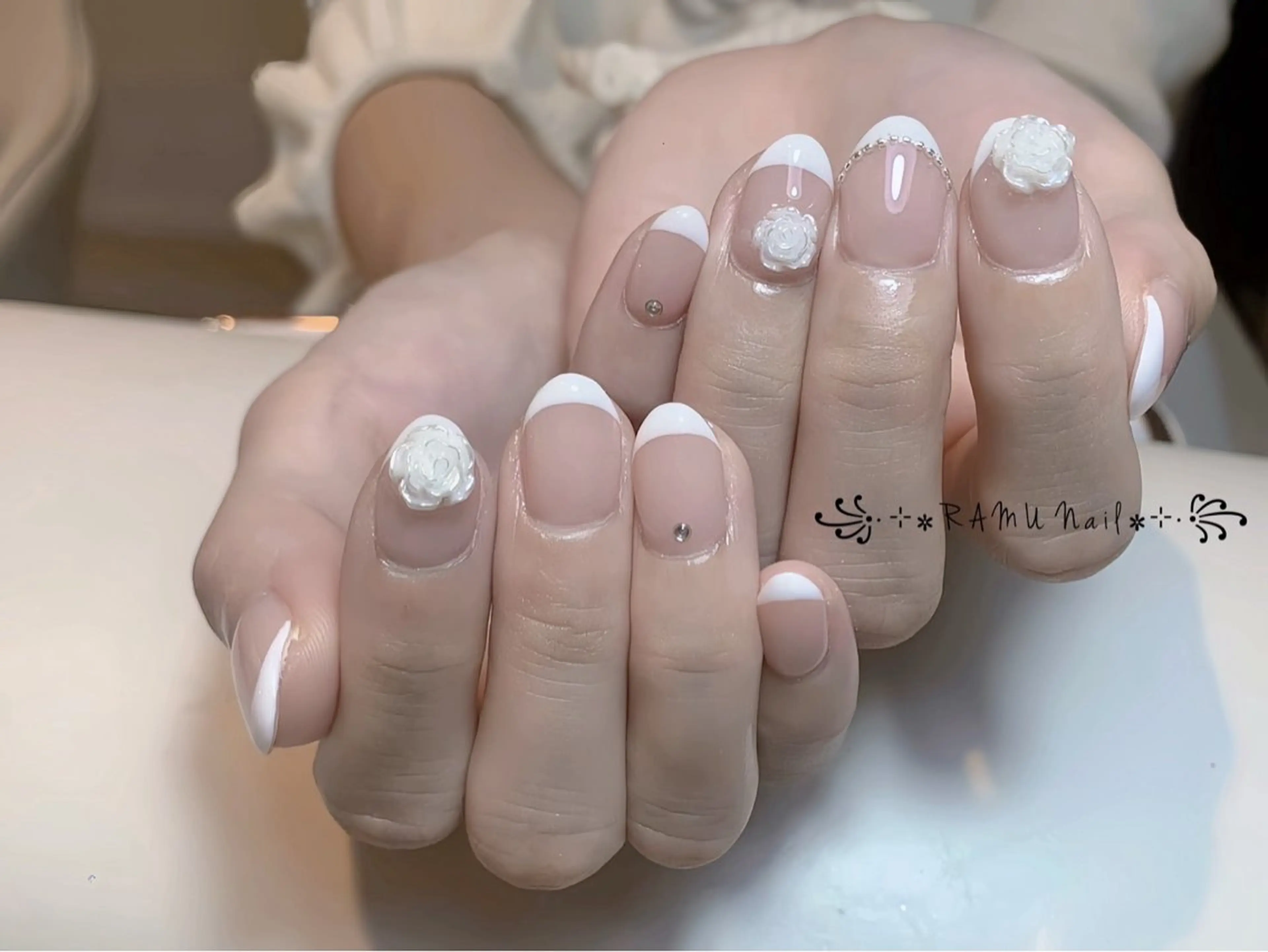 ネイル キラキラネイル マグネットネイル ミラーネイル ピンク ワンホンネイル ハンドネイル RAMU Nail 恵比寿店のネイルデザイン