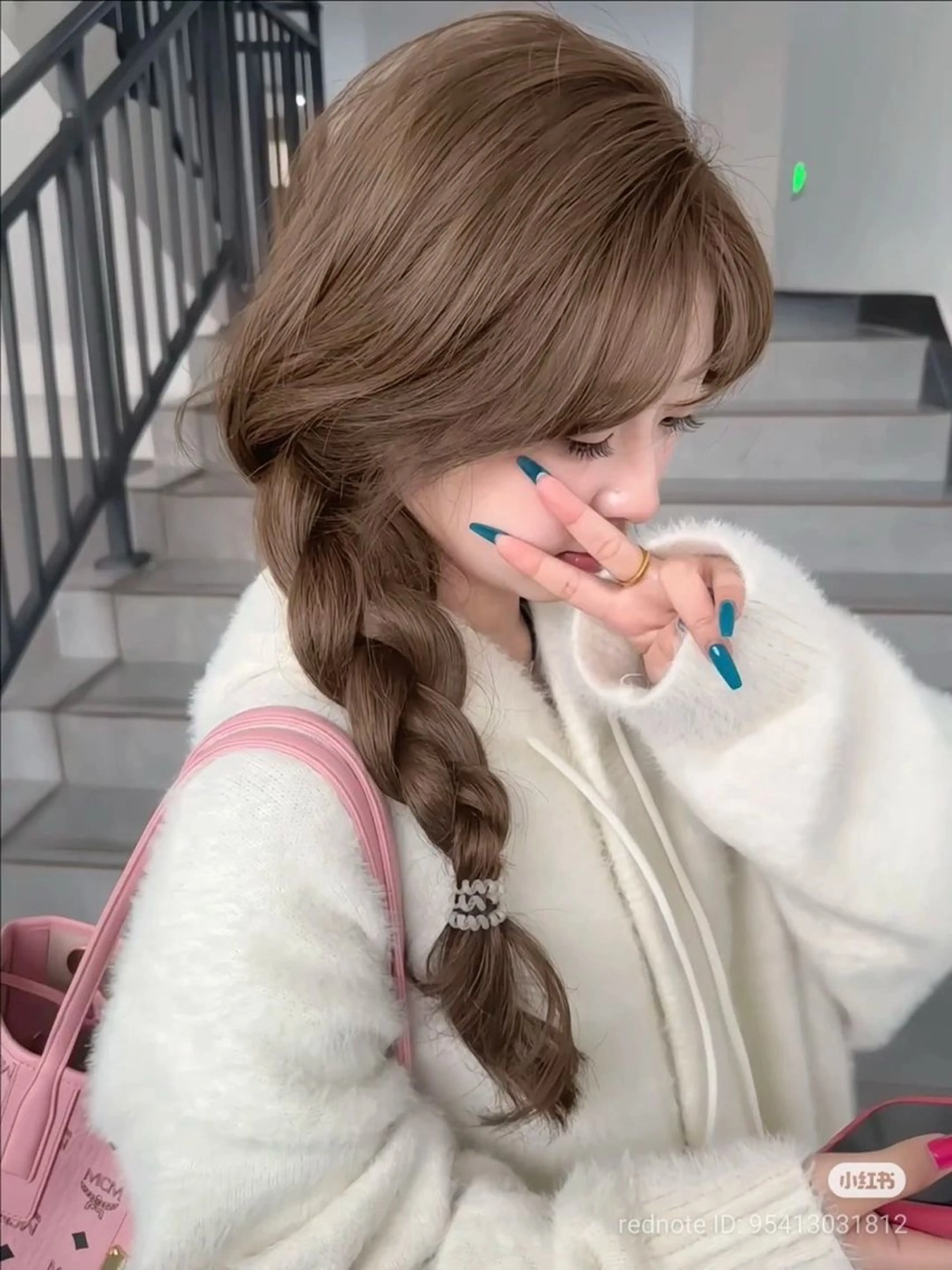 ロング カラー 透明感カラー グレージュ/あいのヘアスタイル