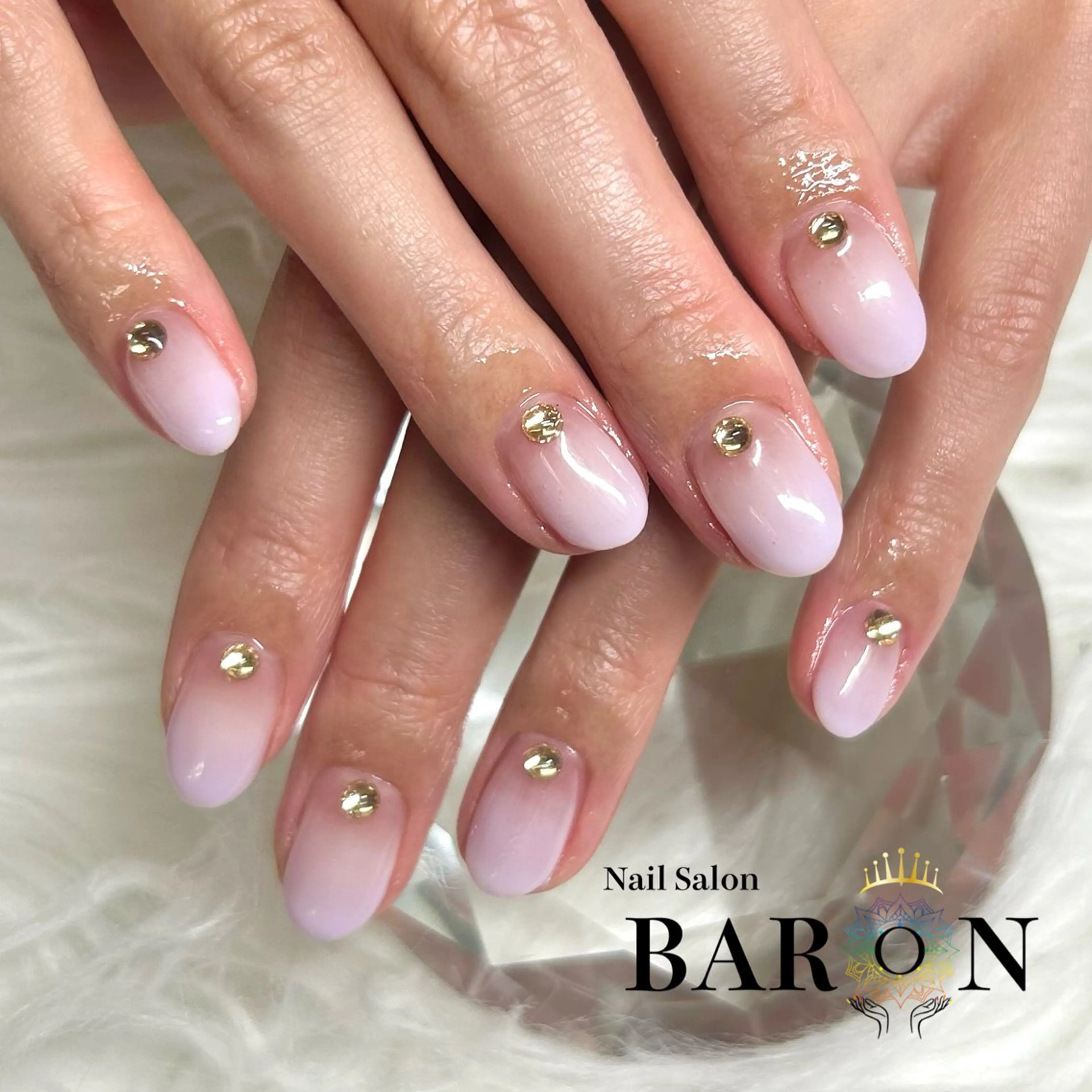 ネイル パステルネイル パープル ストーンネイル ハンドネイル ♛︎BARON♛︎ SUMIRE.のネイルデザイン