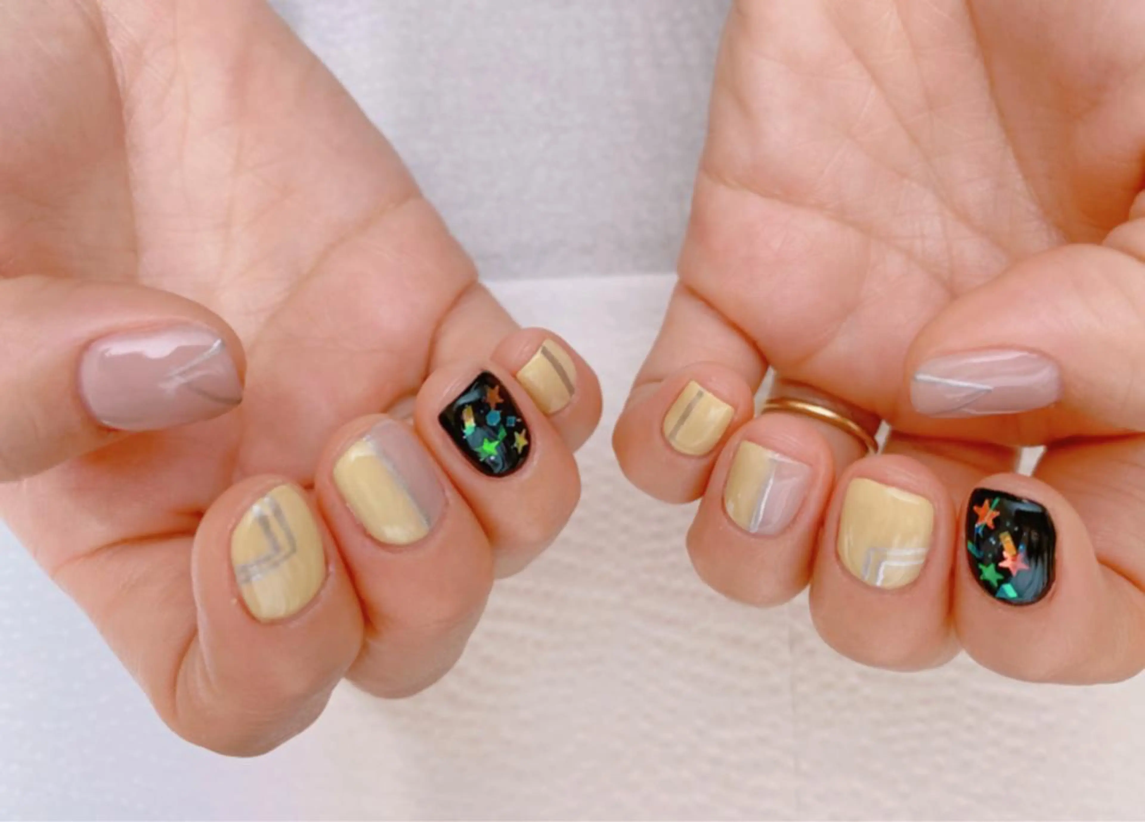 ネイル ホログラムネイル ハンドネイル ハンドケア u sのネイルデザイン