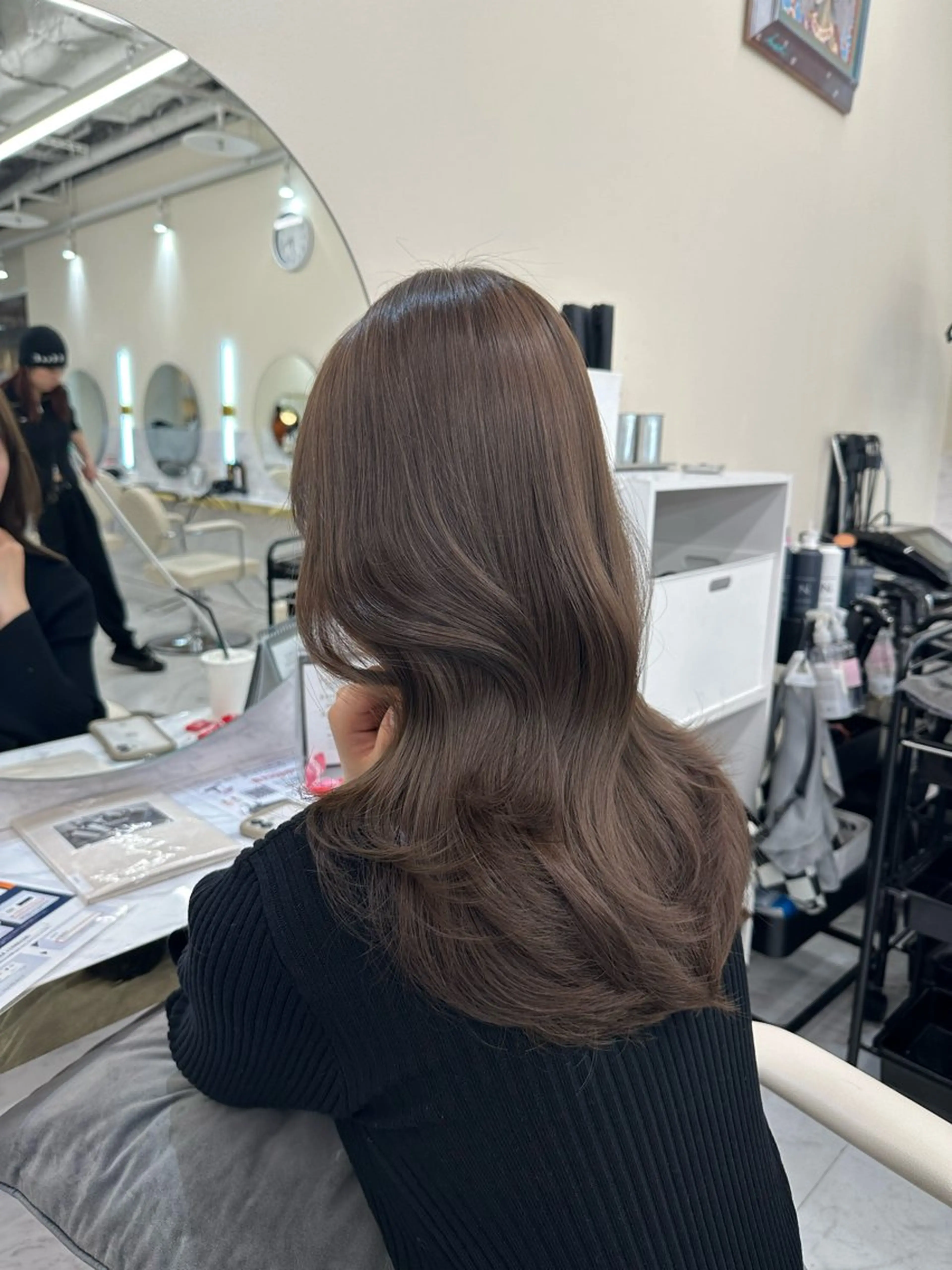 ミディアム 髪質改善 カット ヘアカラー トリートメント 似合わせレイヤーカッ ト🩶瀧本美咲のヘアスタイル