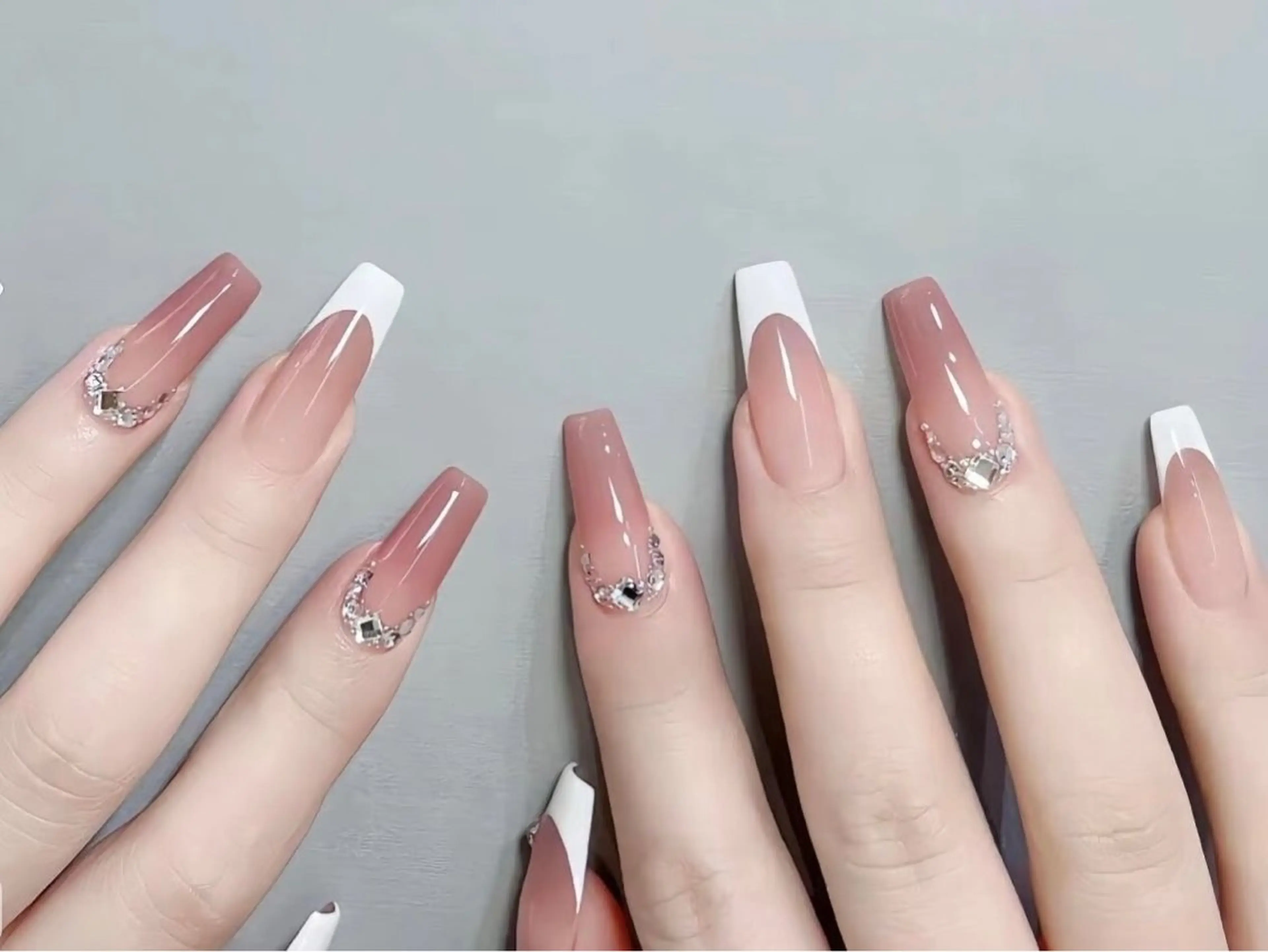 ネイル ハンドネイル ハンドケア DarkHoney 池袋店のネイルデザイン