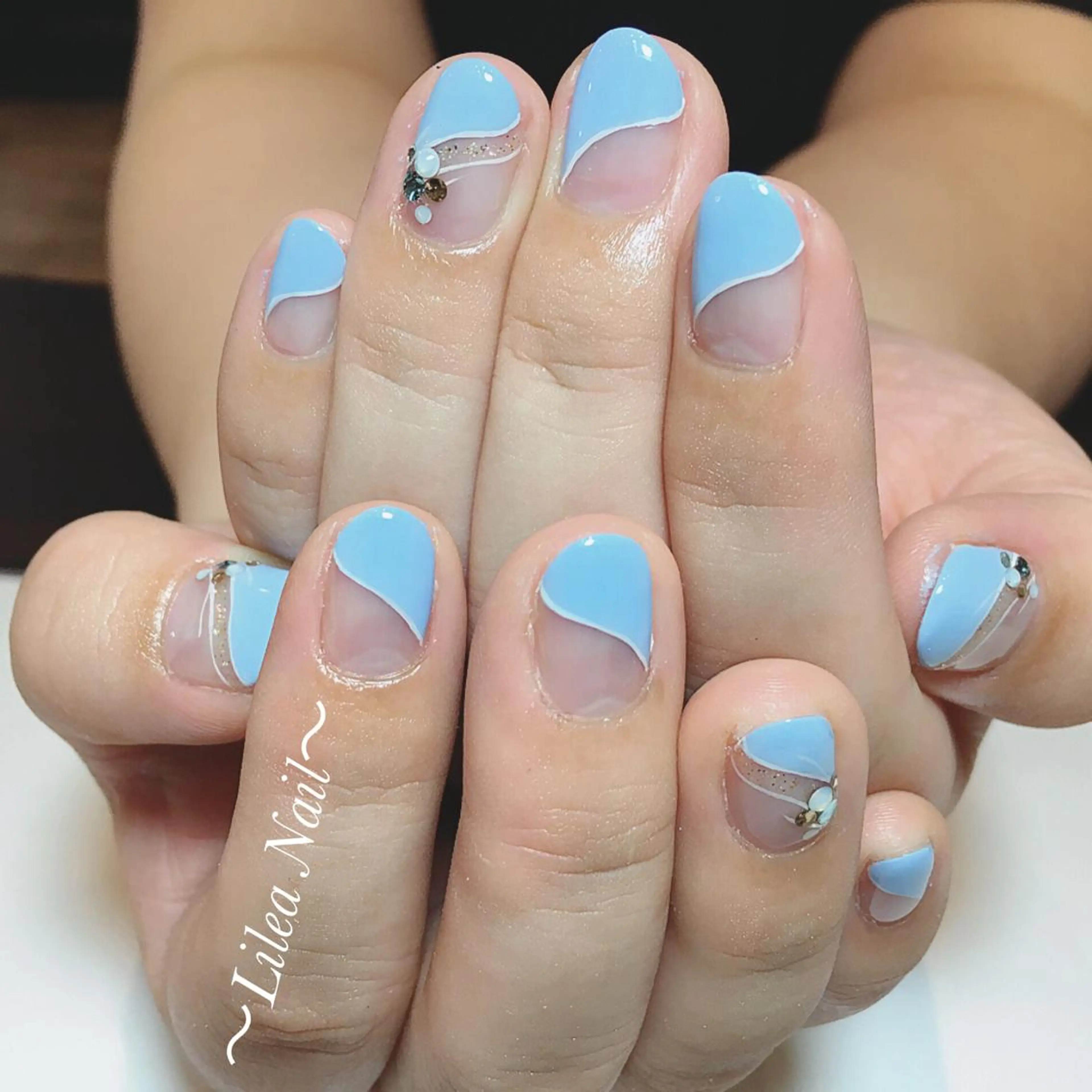 ネイル Li'leaNail AINAのネイルデザイン