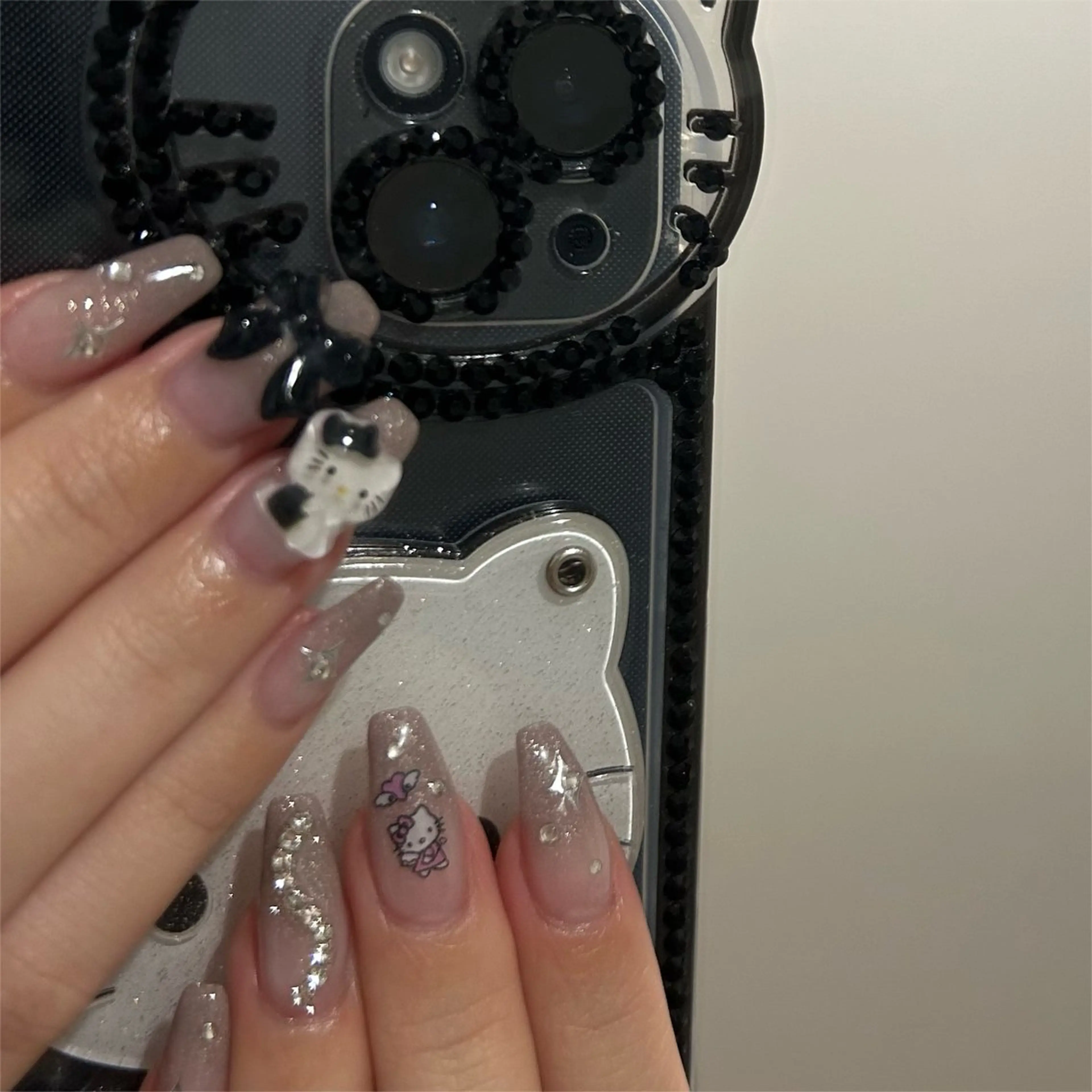 ネイル ハンドネイル ViViA momokaのネイルデザイン