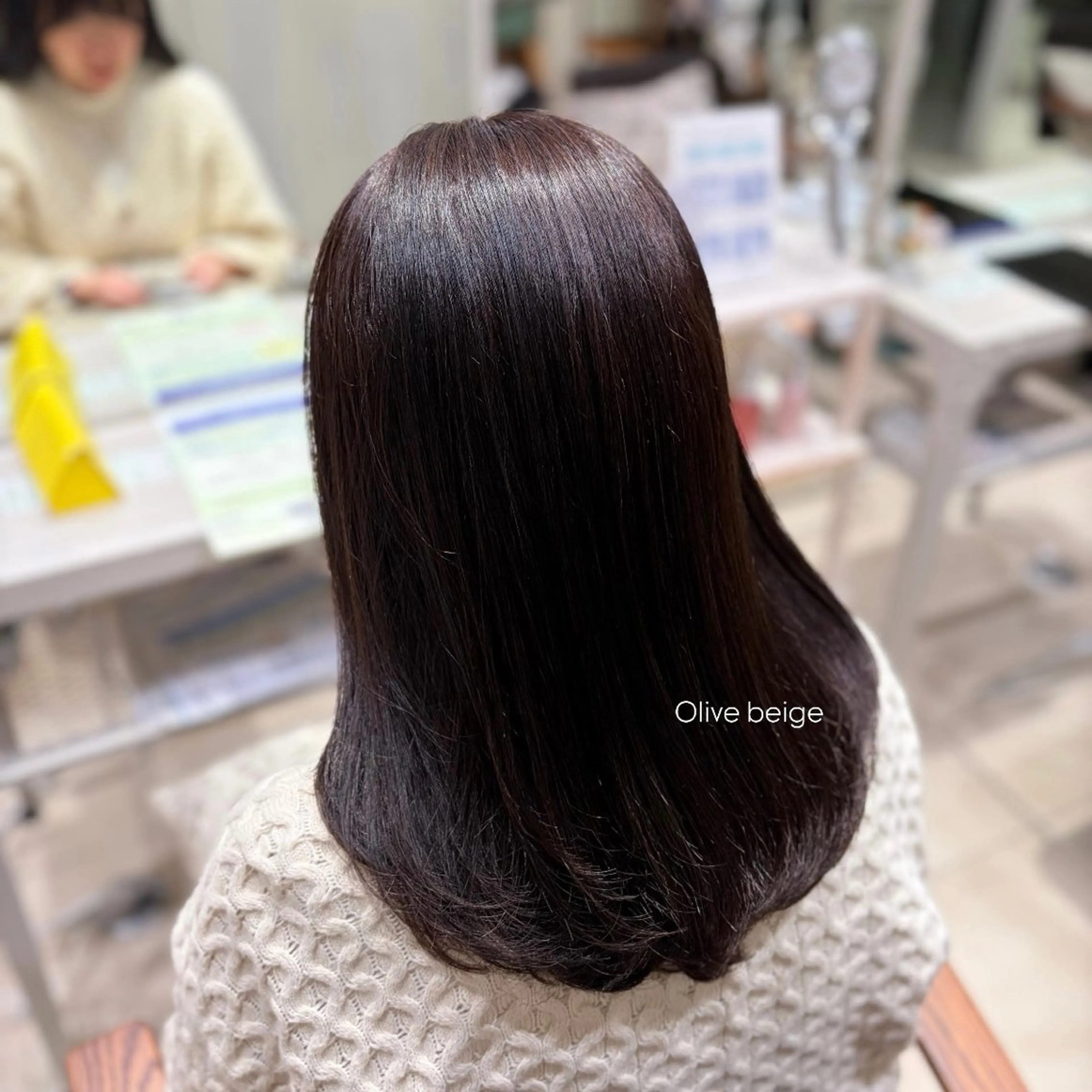 セミロング ヘアカラー トリートメント 愛されcolor💘 Aina/ツヤ髪のヘアスタイル