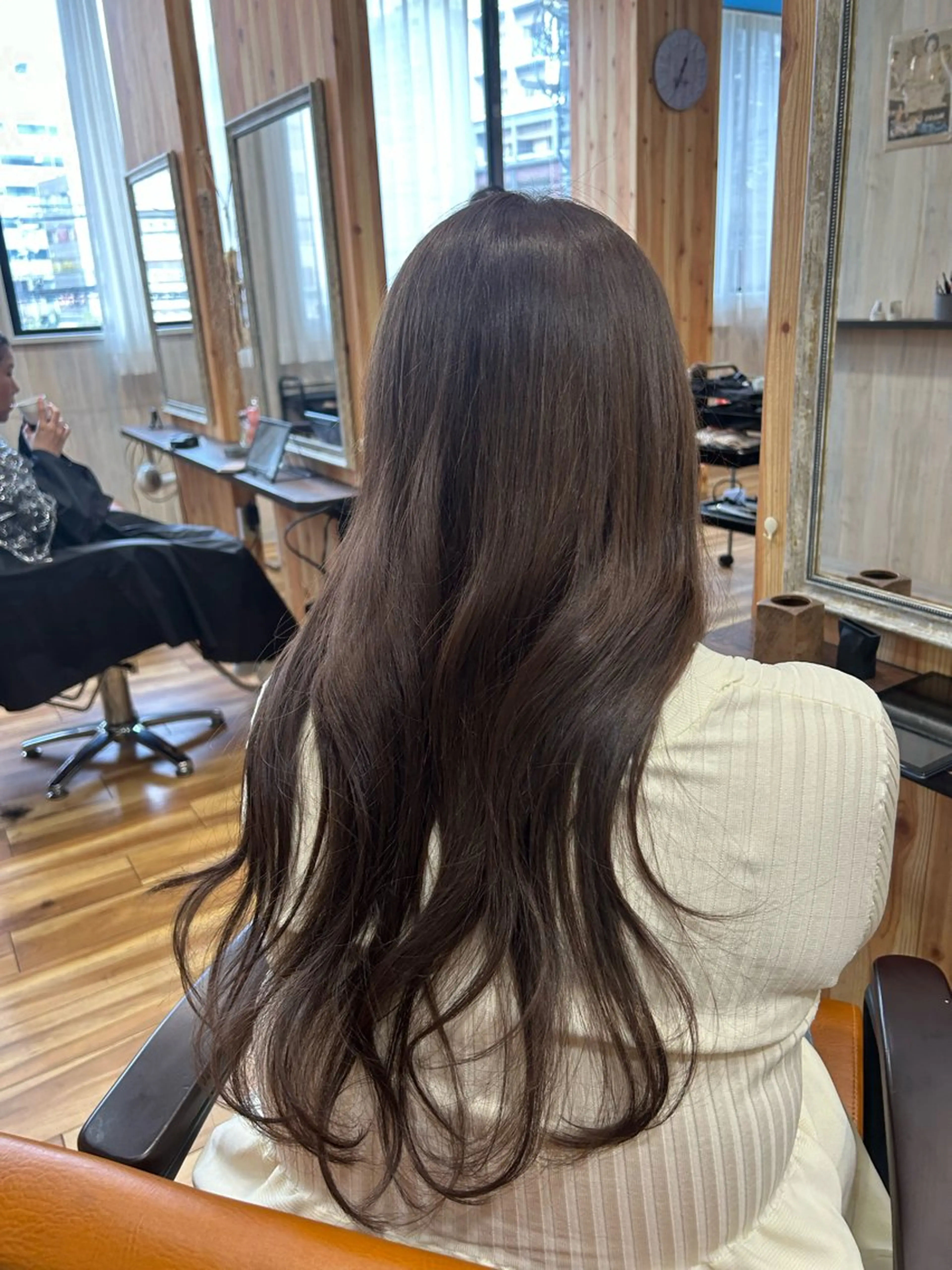 カラー 長岡 妃奈乃のヘアスタイル