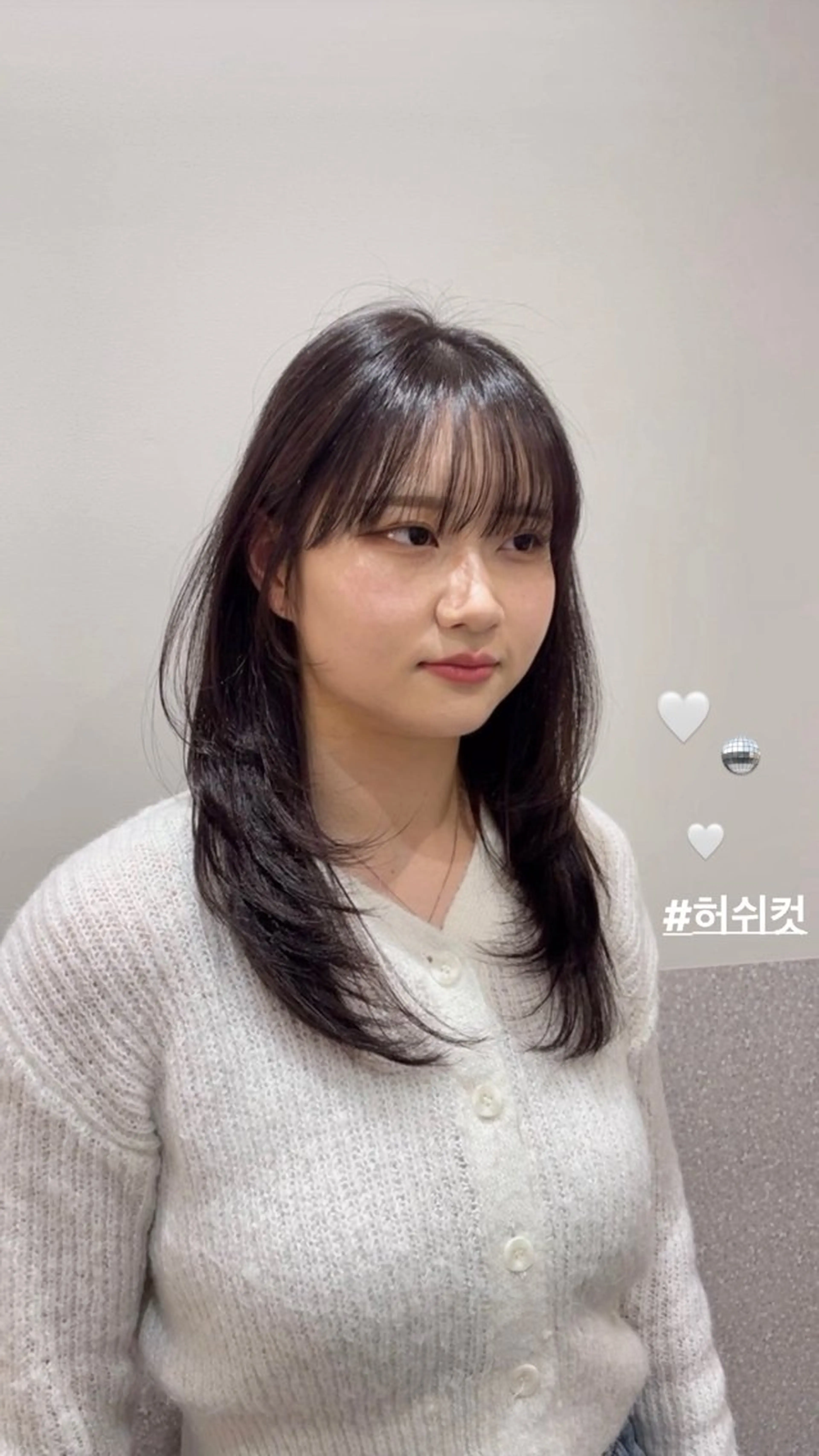 セミロング ハイレイヤー 韓国風ヘア レイヤーカット ワイドバング ❤︎︎韓国ヘア❤︎︎ 𝑺𝒉𝒊𝒉𝒐のヘアスタイル