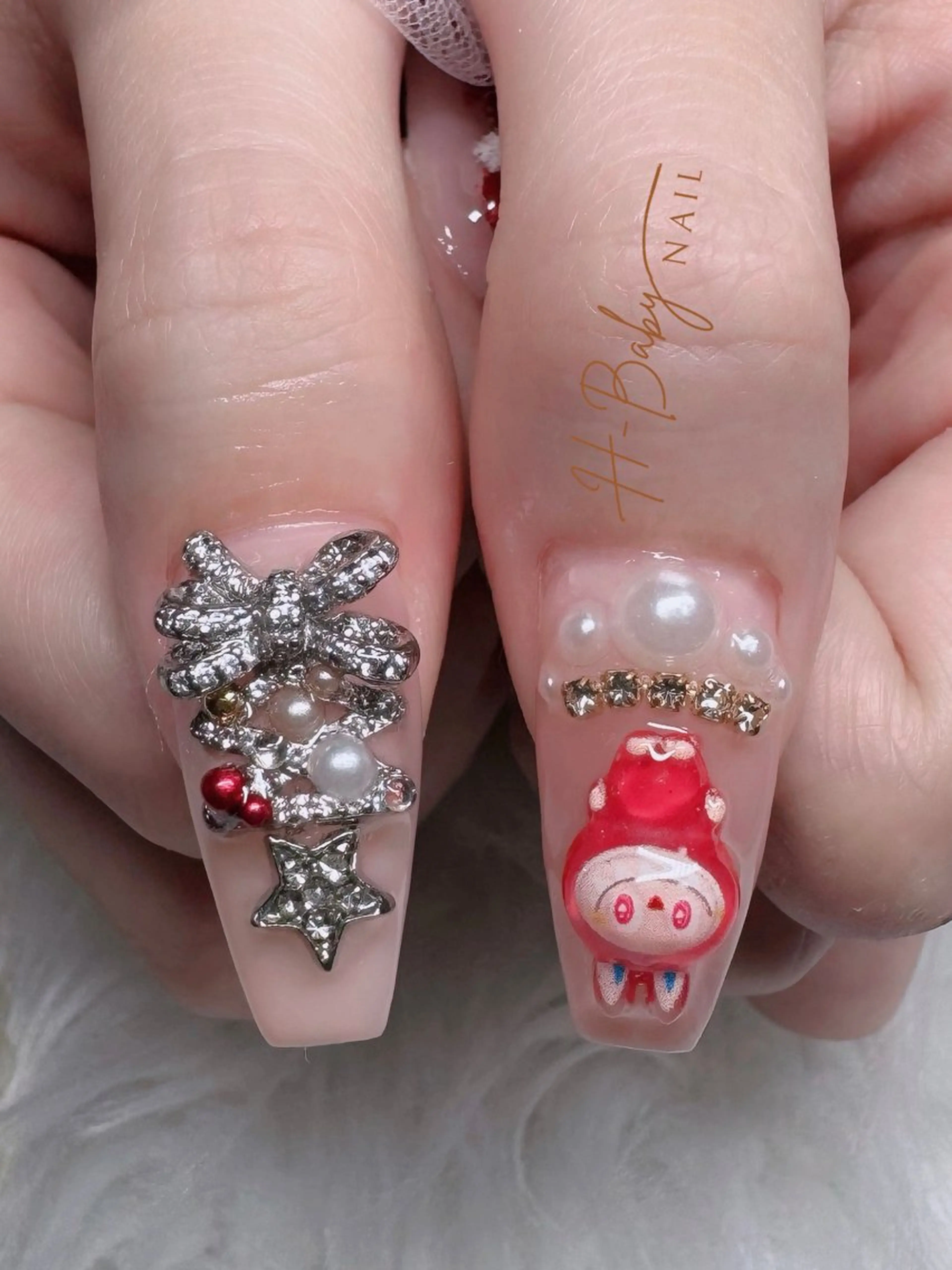 ネイル フレンチネイル ジェルネイル ガラスフレンチ ハロウィン ハート ハンドネイル H.baby Nail Salonのネイルデザイン
