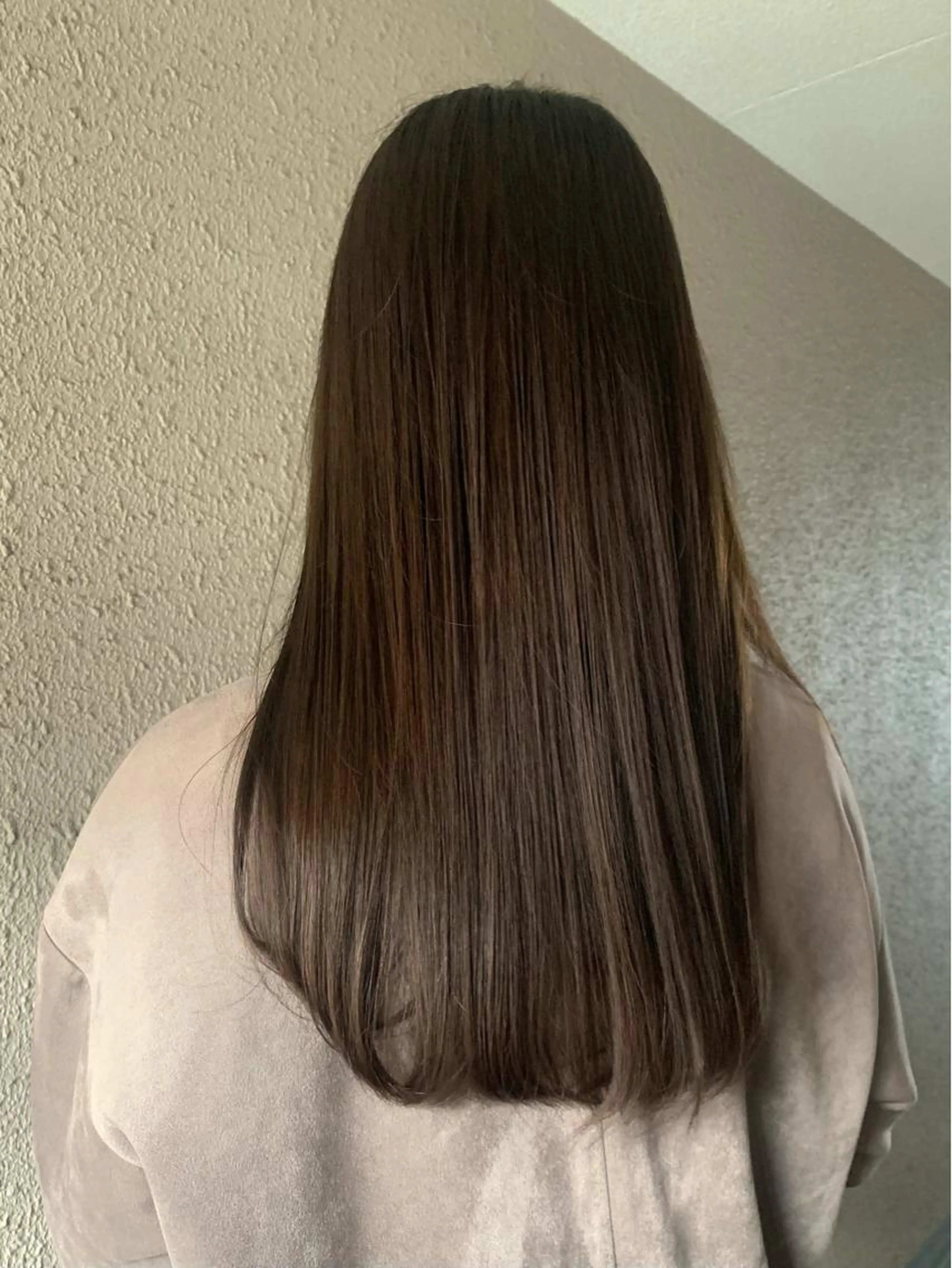 一度でも効果実感、憧れのサラツヤ髪✨《髪質改善トリートメントサイエンスアクア🧊+カラー》の写真