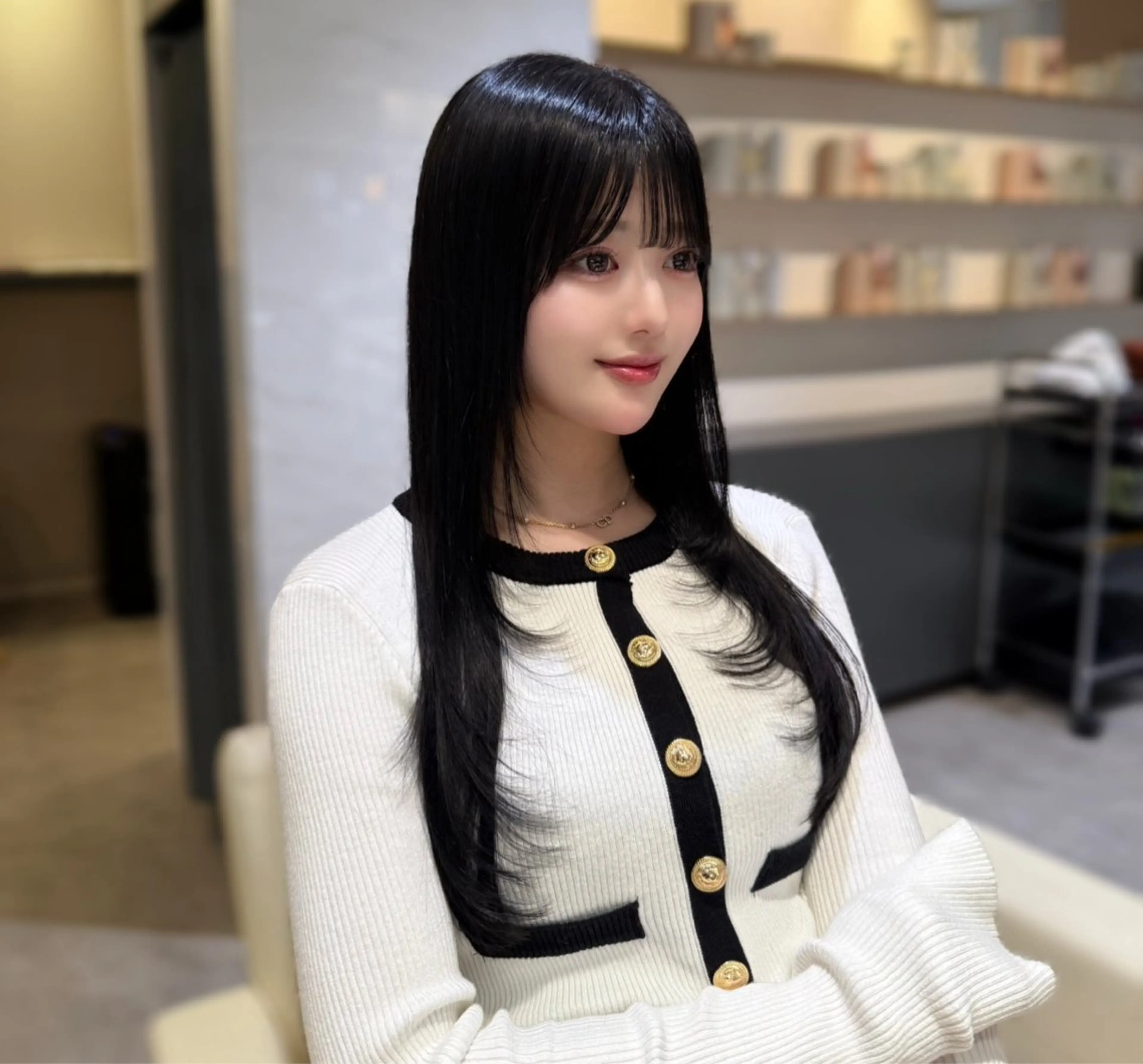 ロング カット 縮毛矯正 谷 亜澄のヘアスタイル