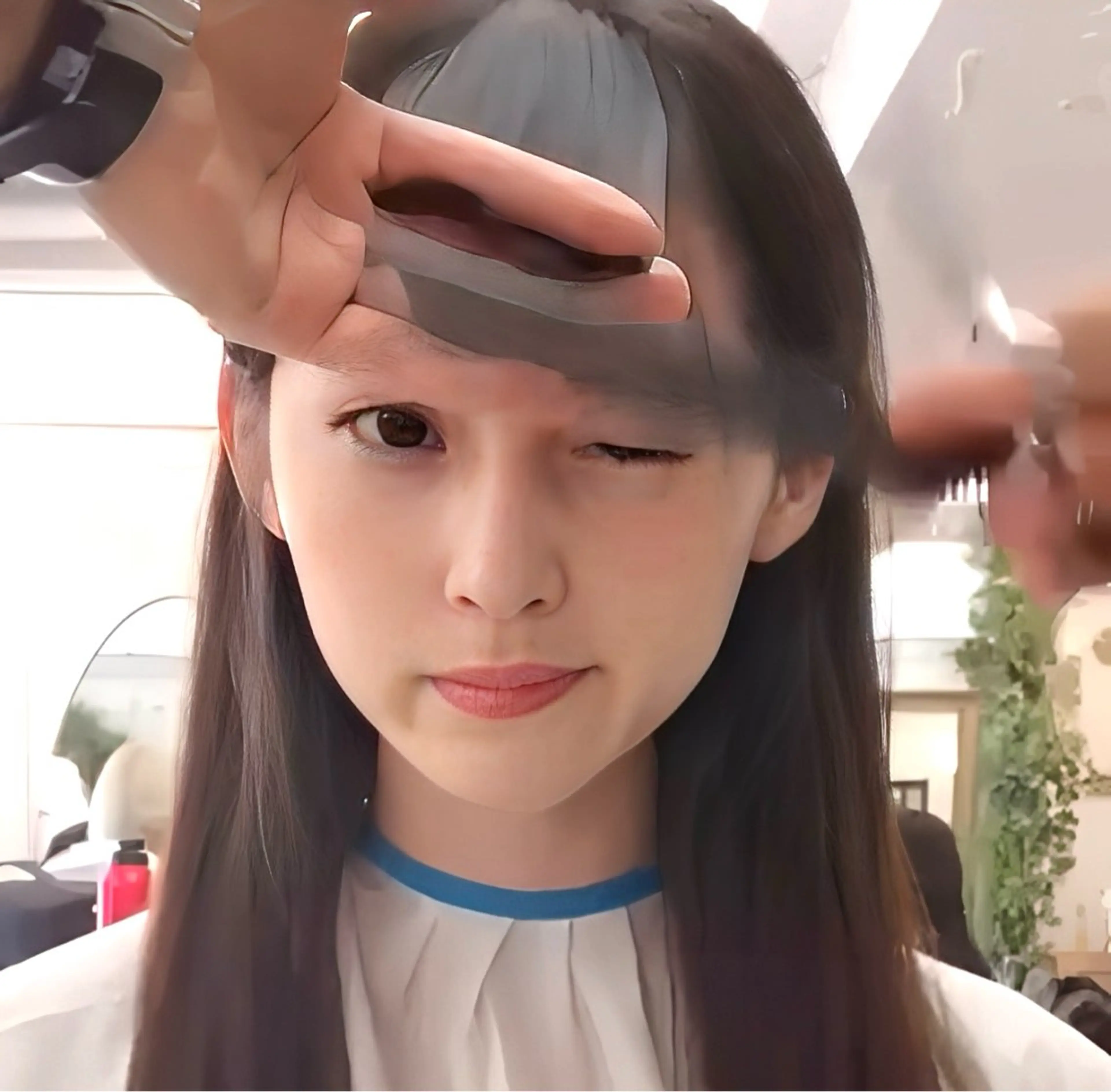 前髪カットの写真