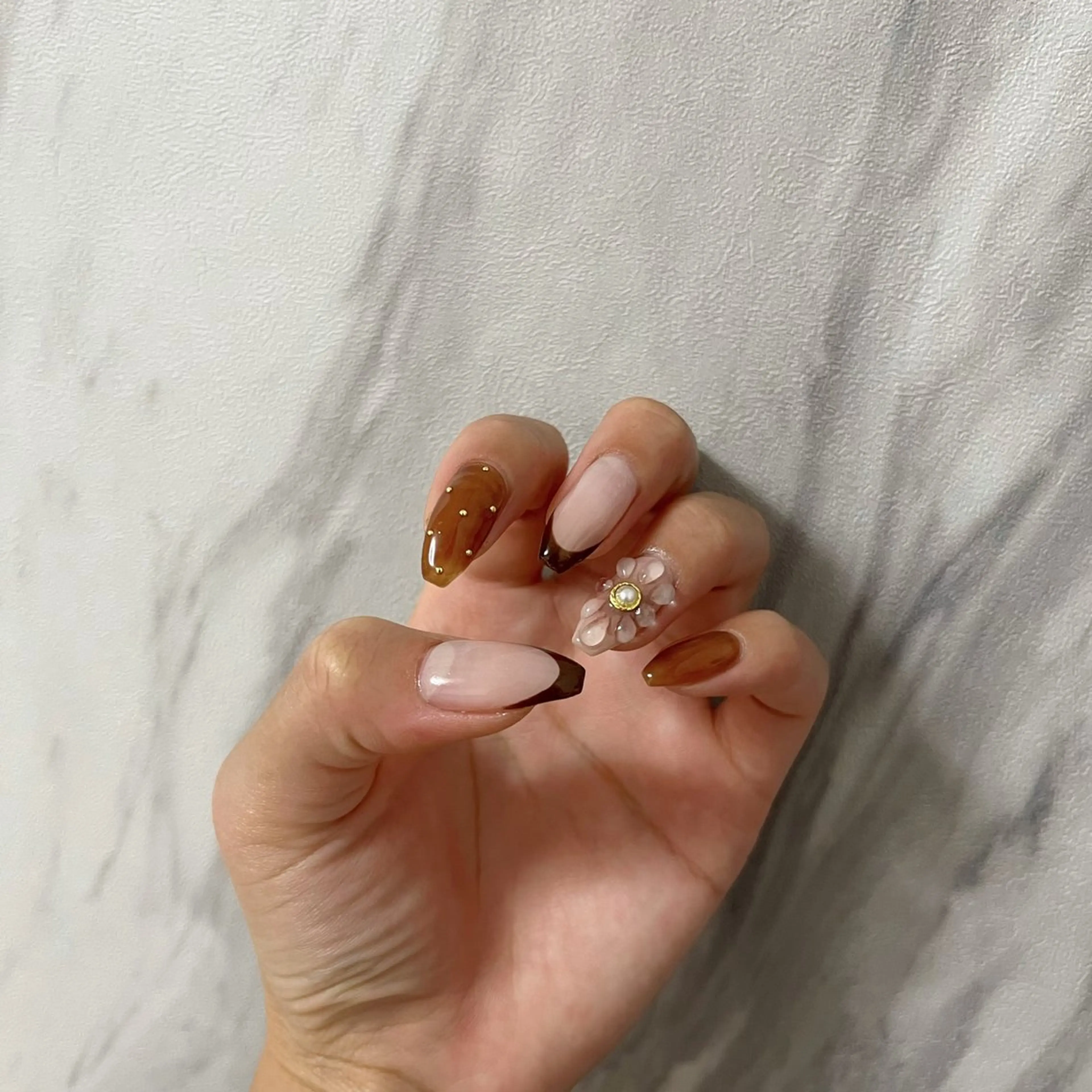 ネイル REMIA 🤍 NAKANEのネイルデザイン