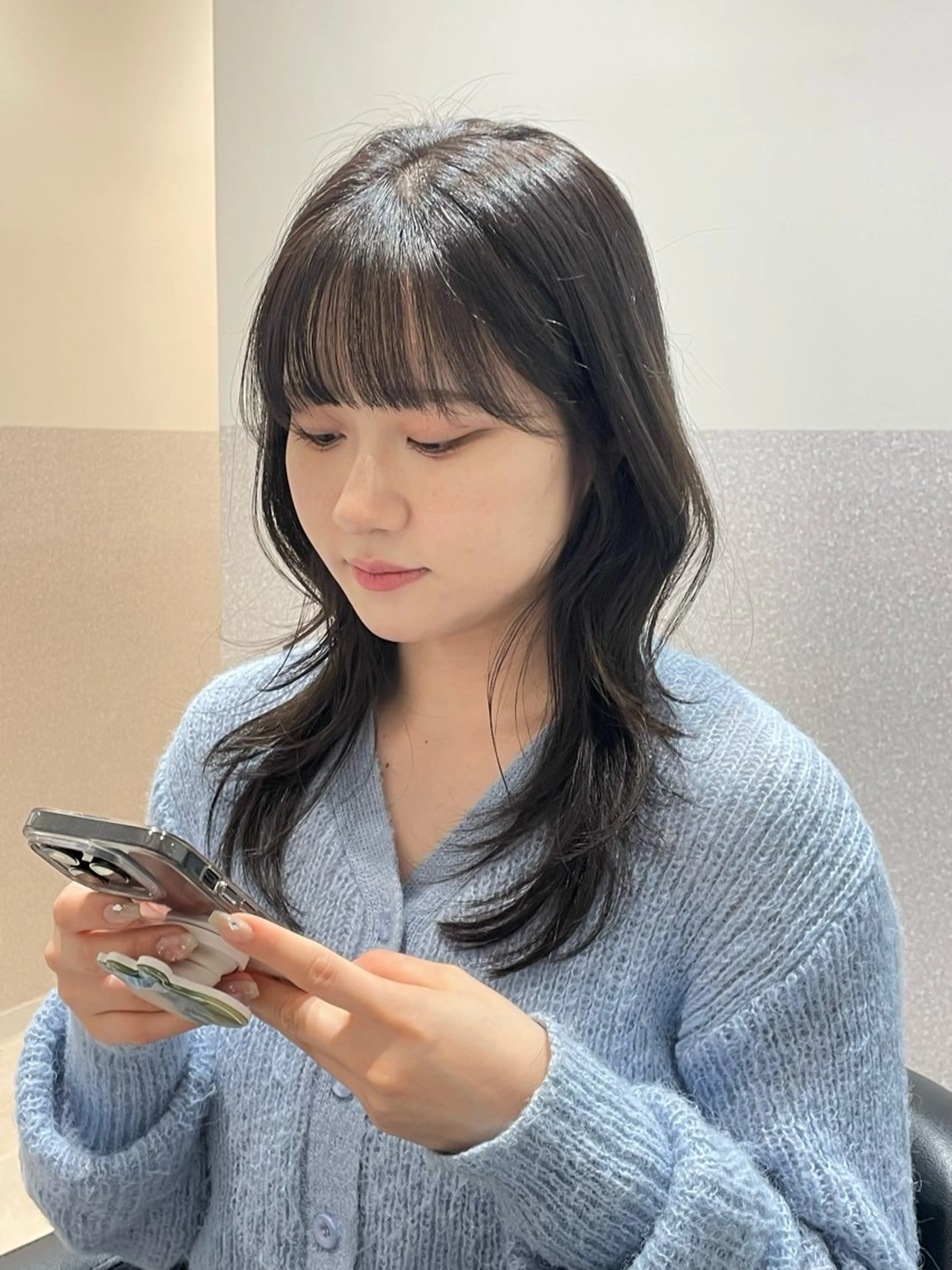 セミロング ハッシュカット ハイレイヤー 韓国風ヘア レイヤーカット ワイドバング カット ヘアカラー トリートメント ❤︎︎韓国ヘア❤︎︎ 𝑺𝒉𝒊𝒉𝒐のヘアスタイル