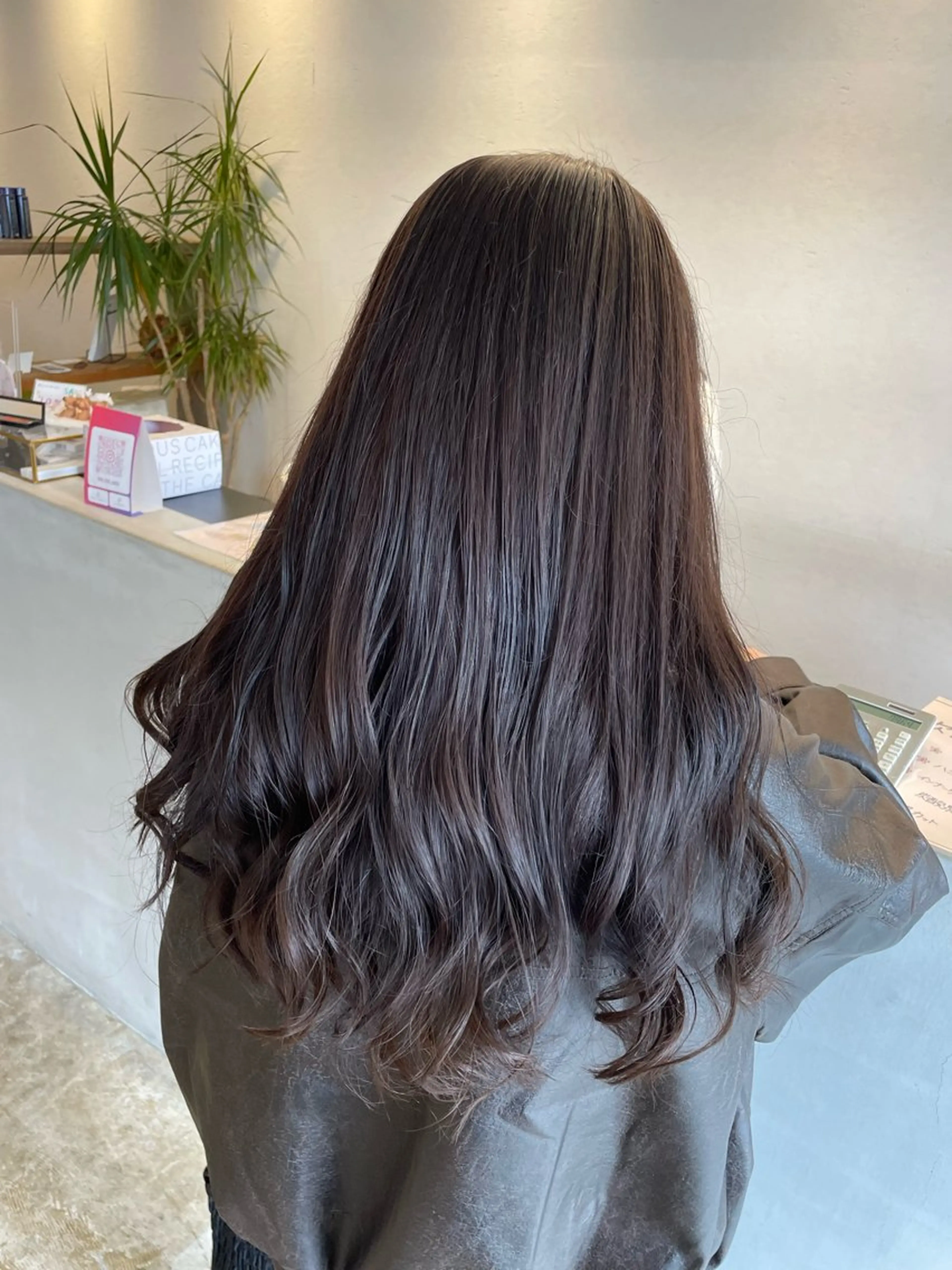 カラー ヘアカラー 小宮山 桃加のヘアスタイル