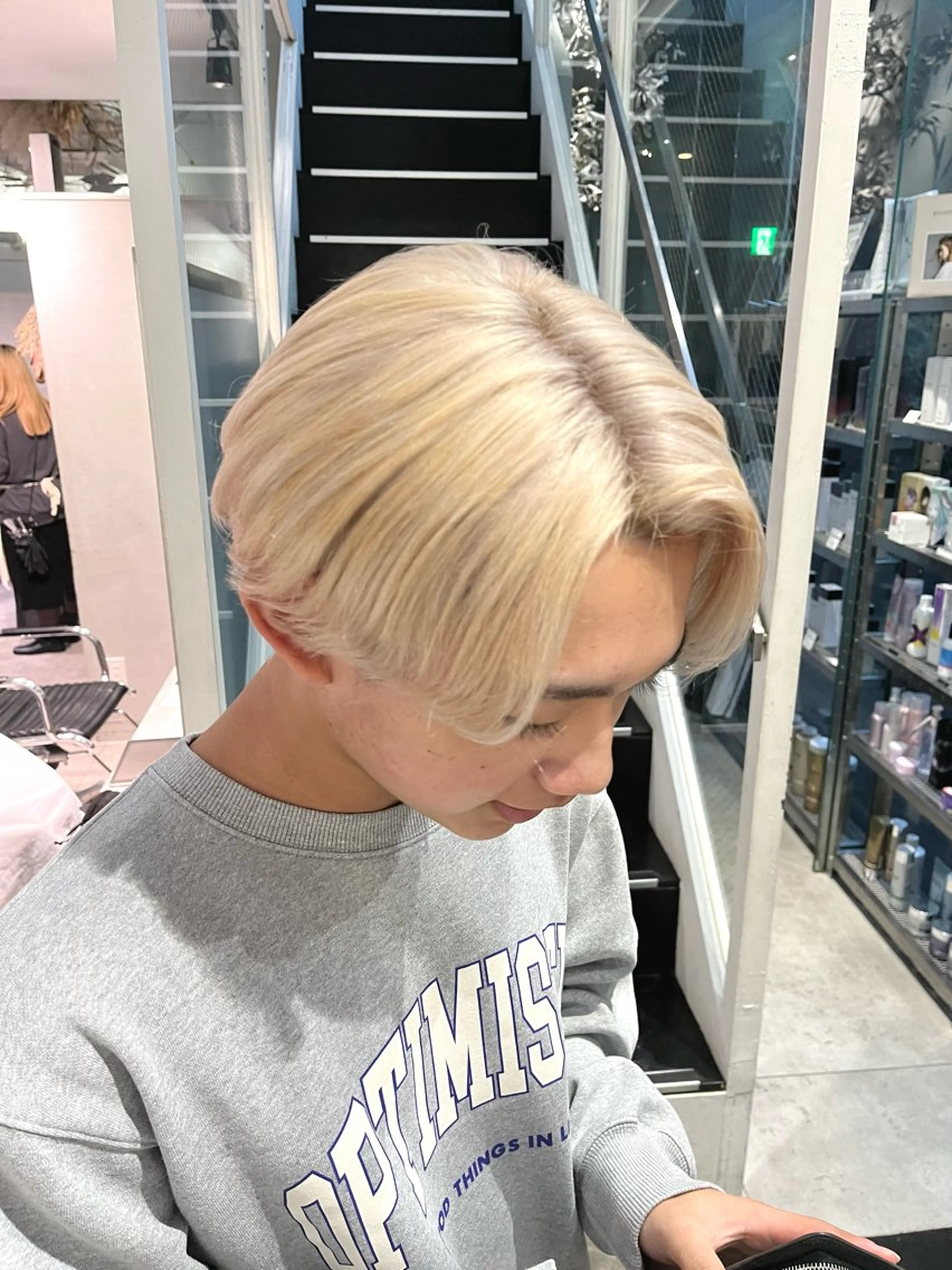 ショート カラー ヘアカラー オノ テンタのヘアスタイル