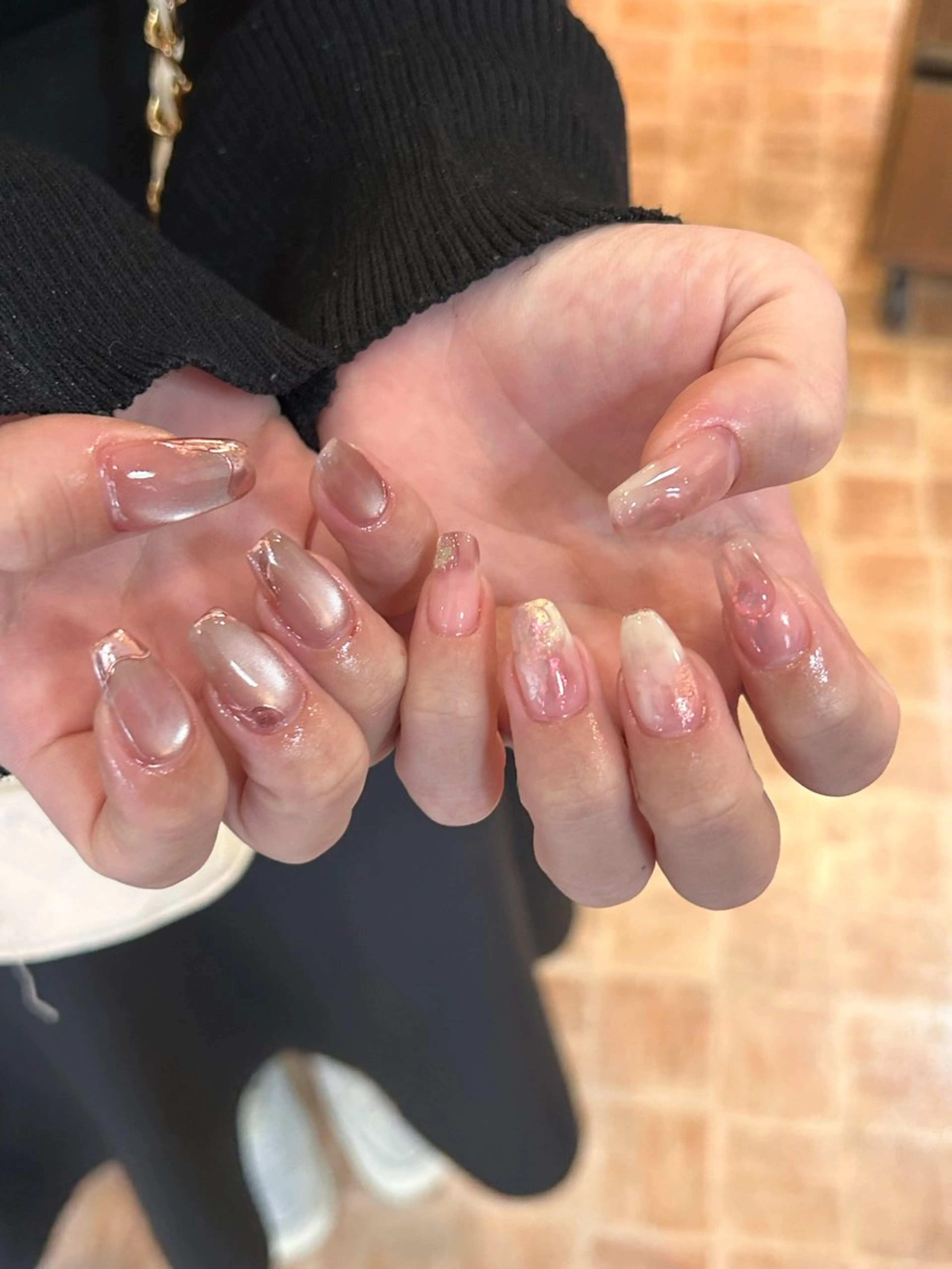 ネイル マグネットネイル ニュアンスネイル ピンク 小野寺 千尋のネイルデザイン