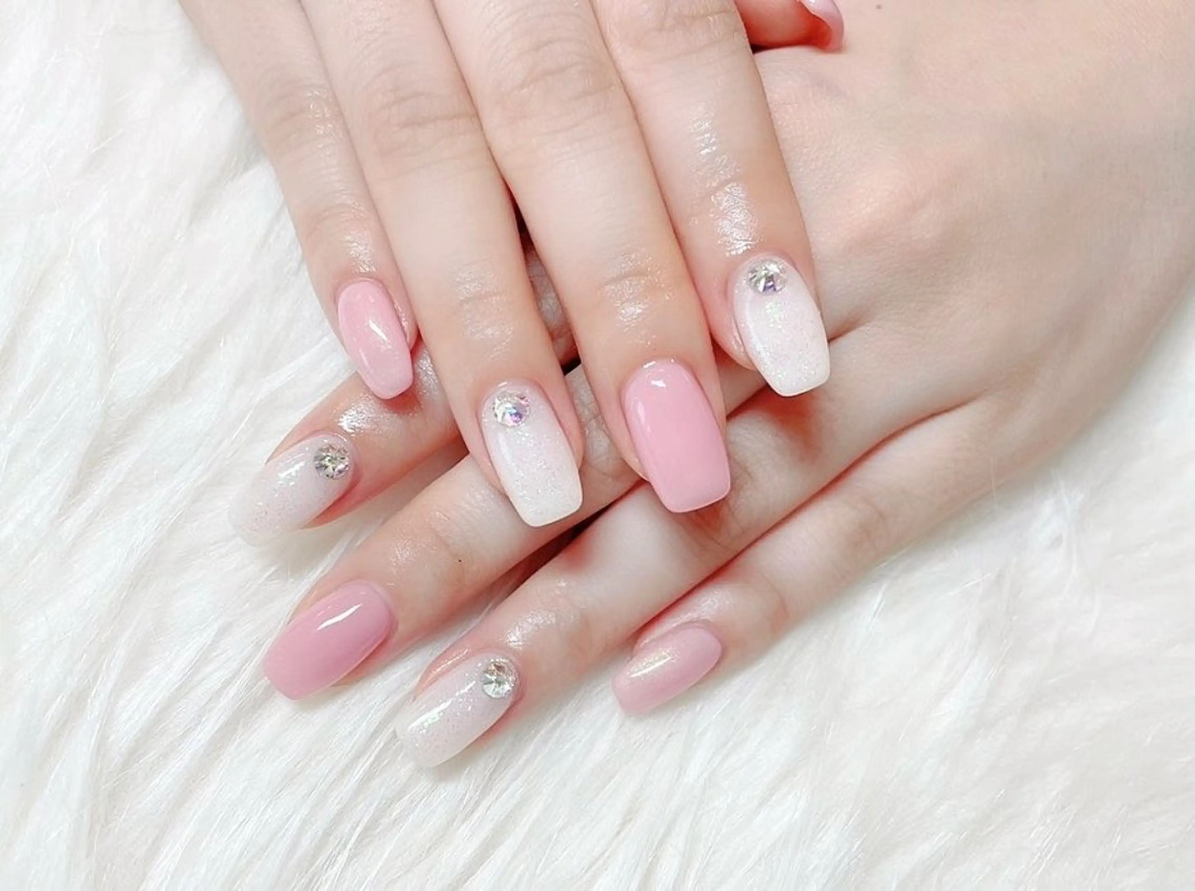 ネイル ハンドネイル Viseo《6週間 長持ちパラジェル》のネイルデザイン