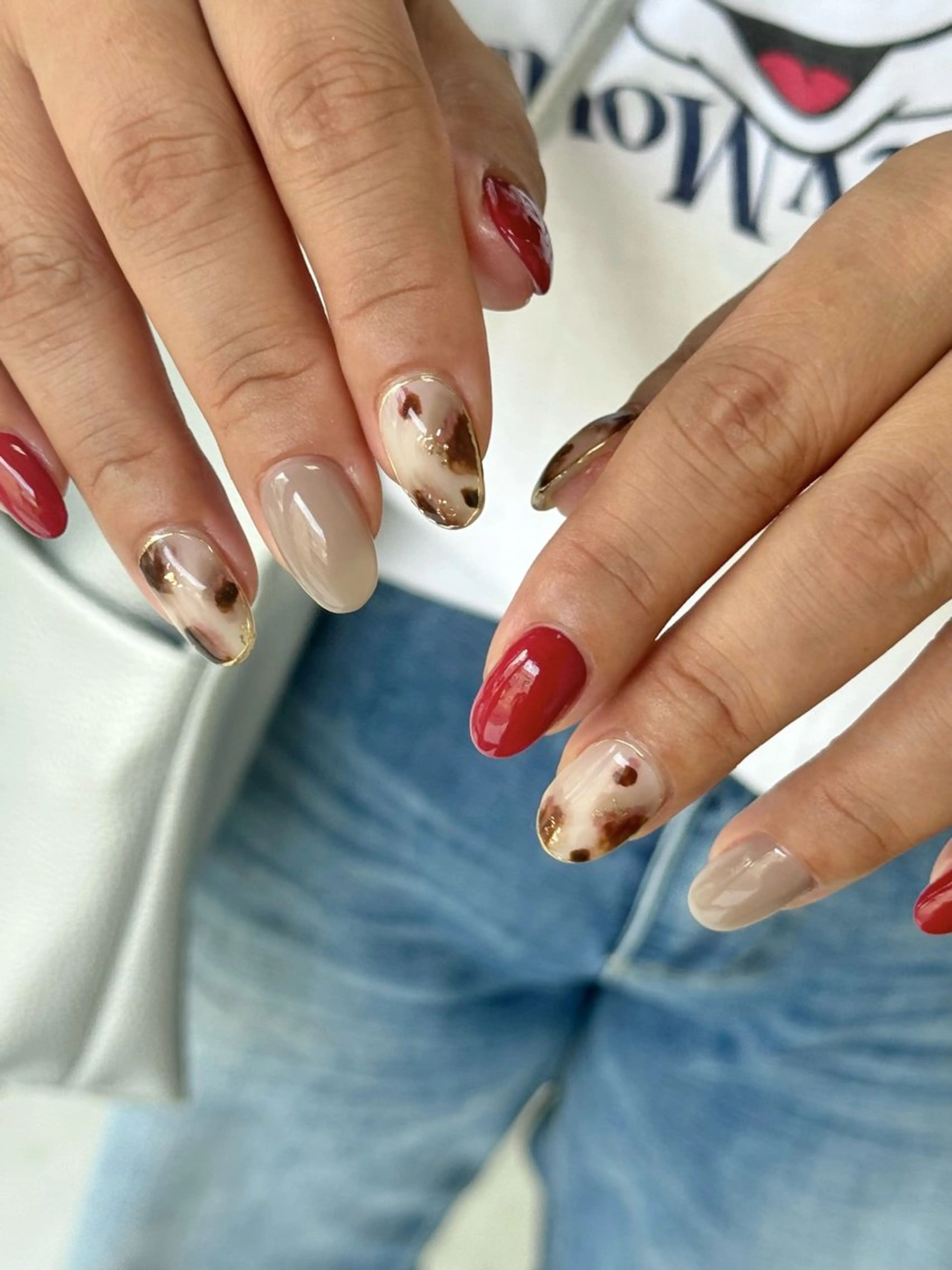 ネイル べっ甲ネイル ホワイト ハンドネイル Nail salon Genieのネイルデザイン