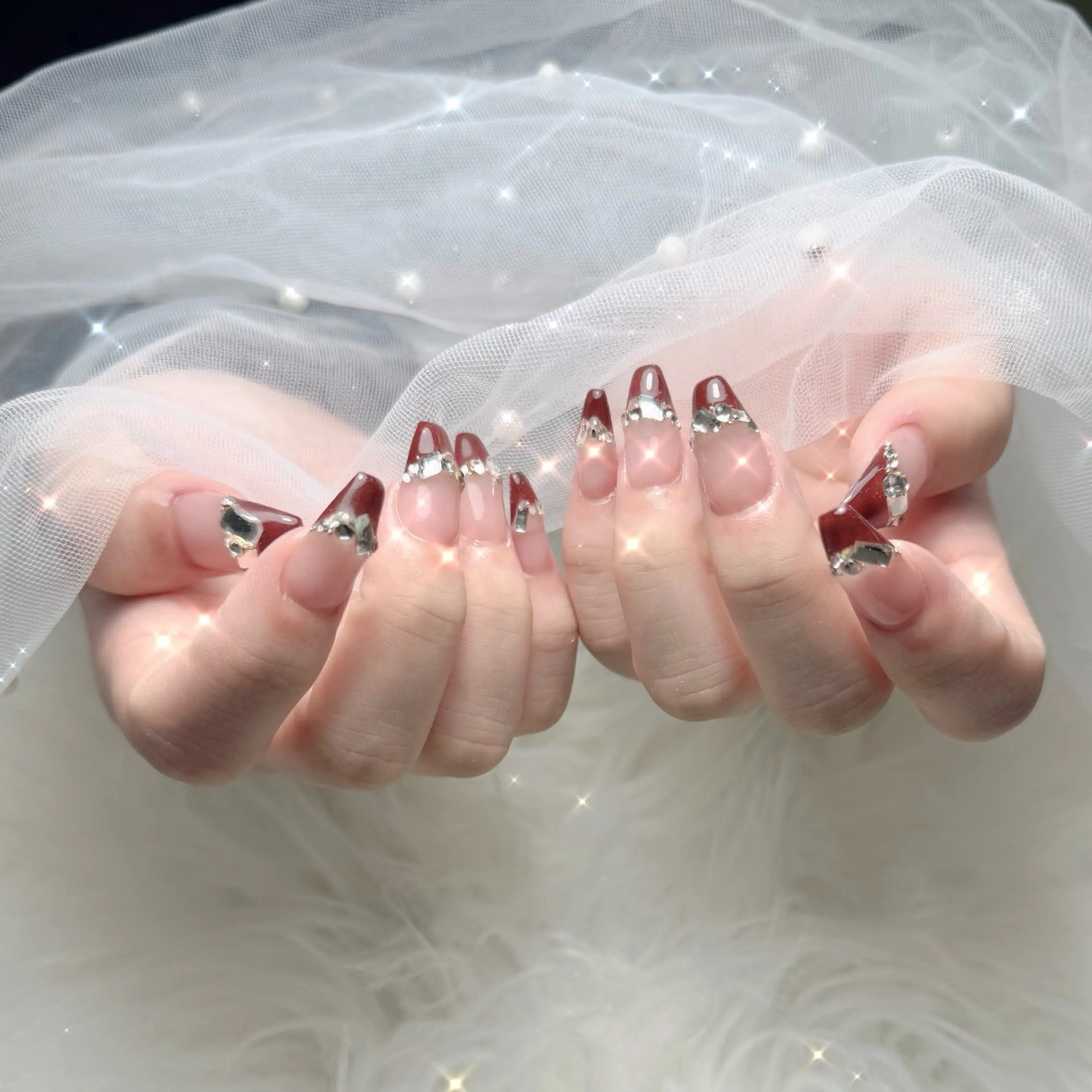 ネイル フレンチネイル 赤色 Rino momo京橋のネイルデザイン