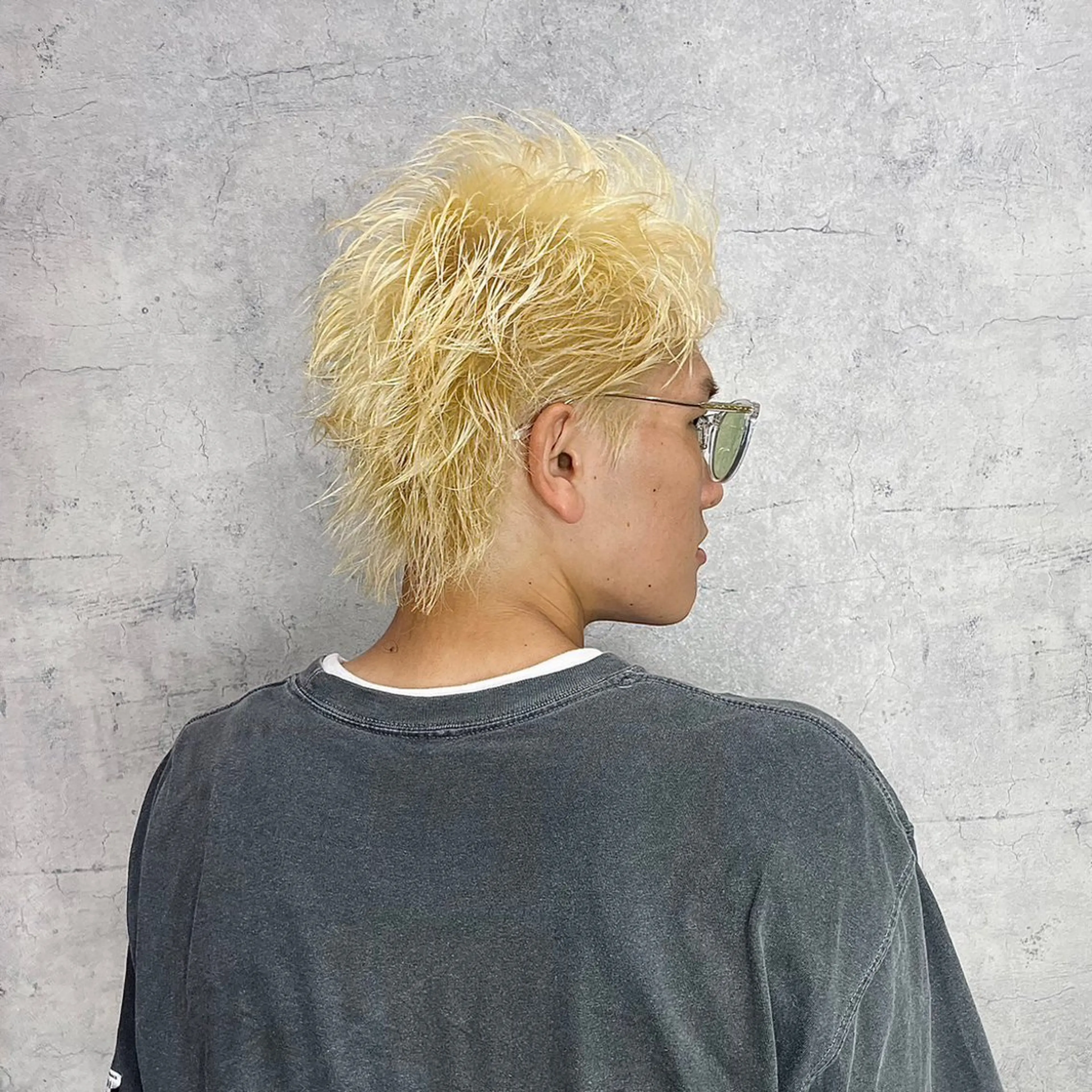 カラー メンズ エクステ・レイヤ ーカット松下宗翔のヘアスタイル