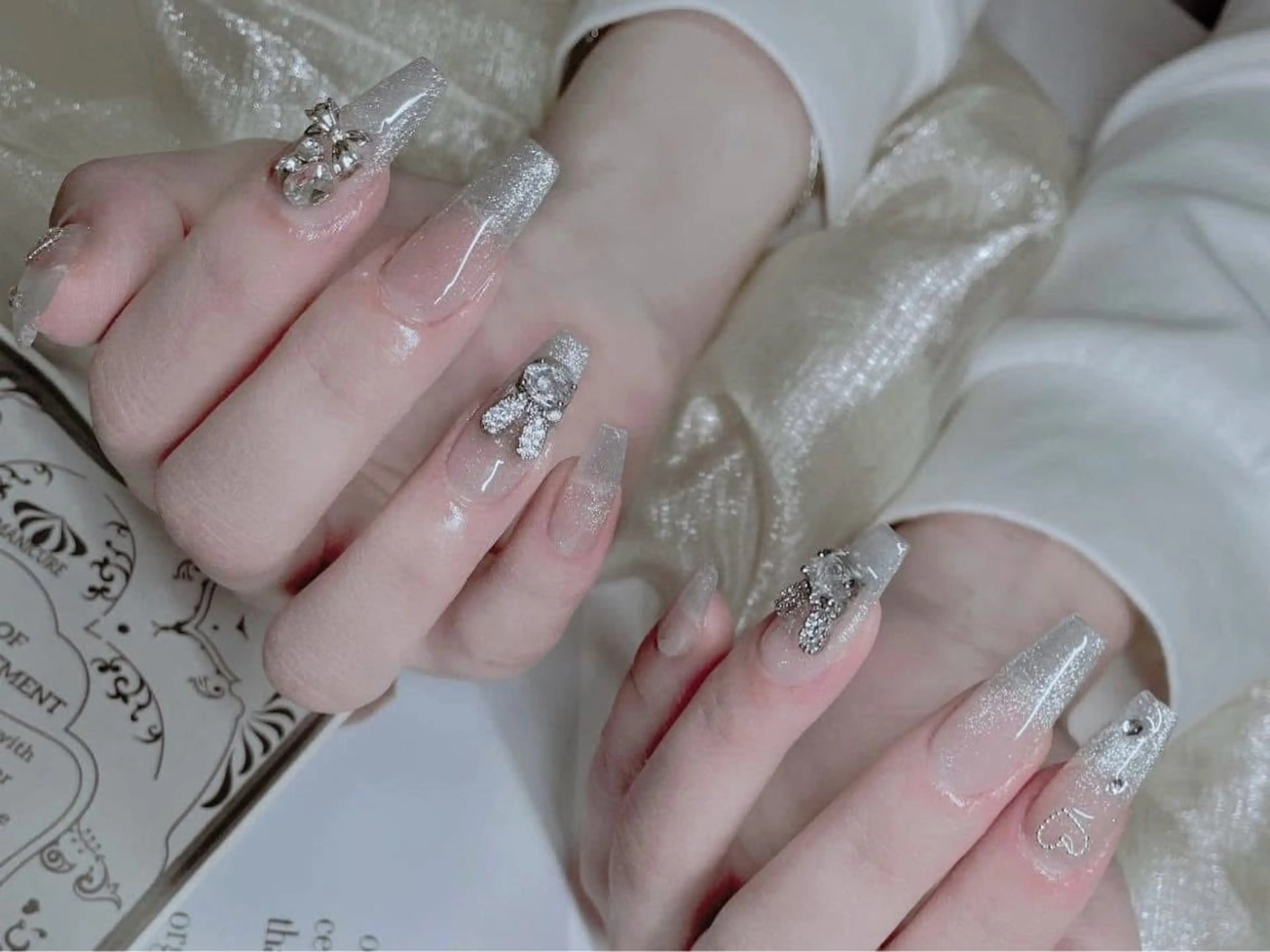 ネイル Mira Nail Studioのネイルデザイン