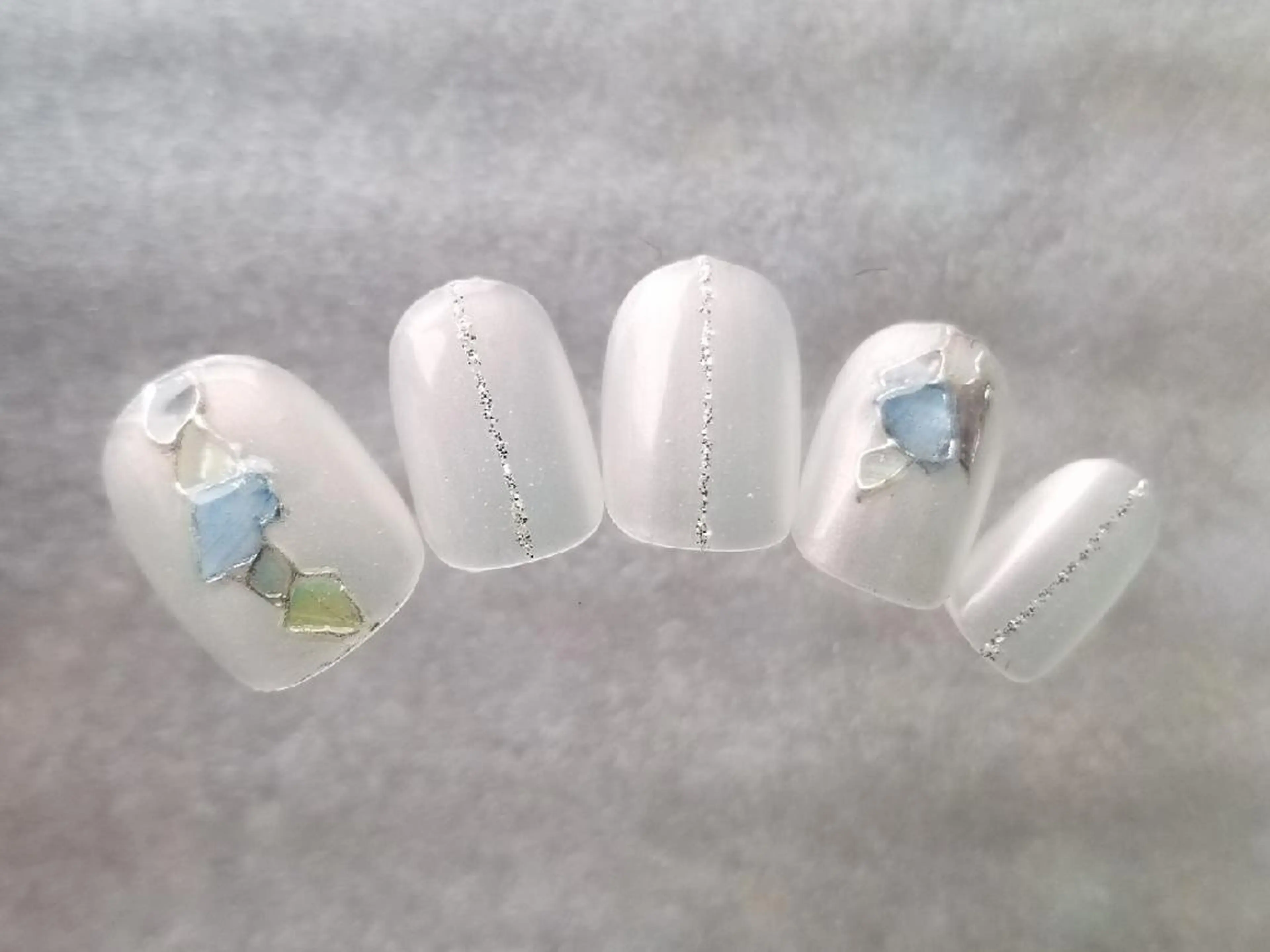 ショート ネイル シンプルネイル 吉祥寺🌟 ネイルフロンティアのネイルデザイン