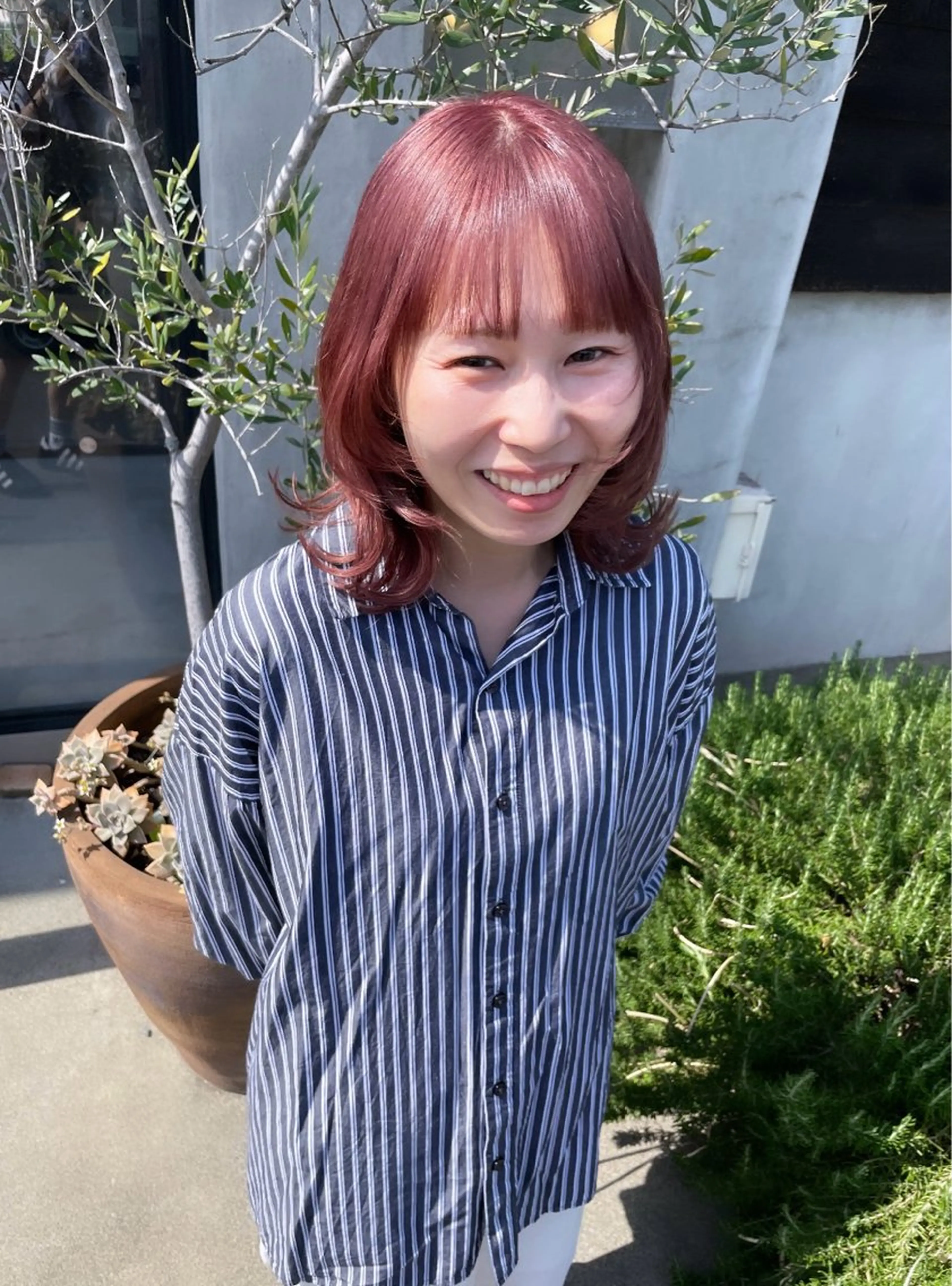 ミディアム カラー ベージュカラー 透明感カラー ピンクカラー ピンクベージュ ayaka |トレンドヘアのヘアスタイル