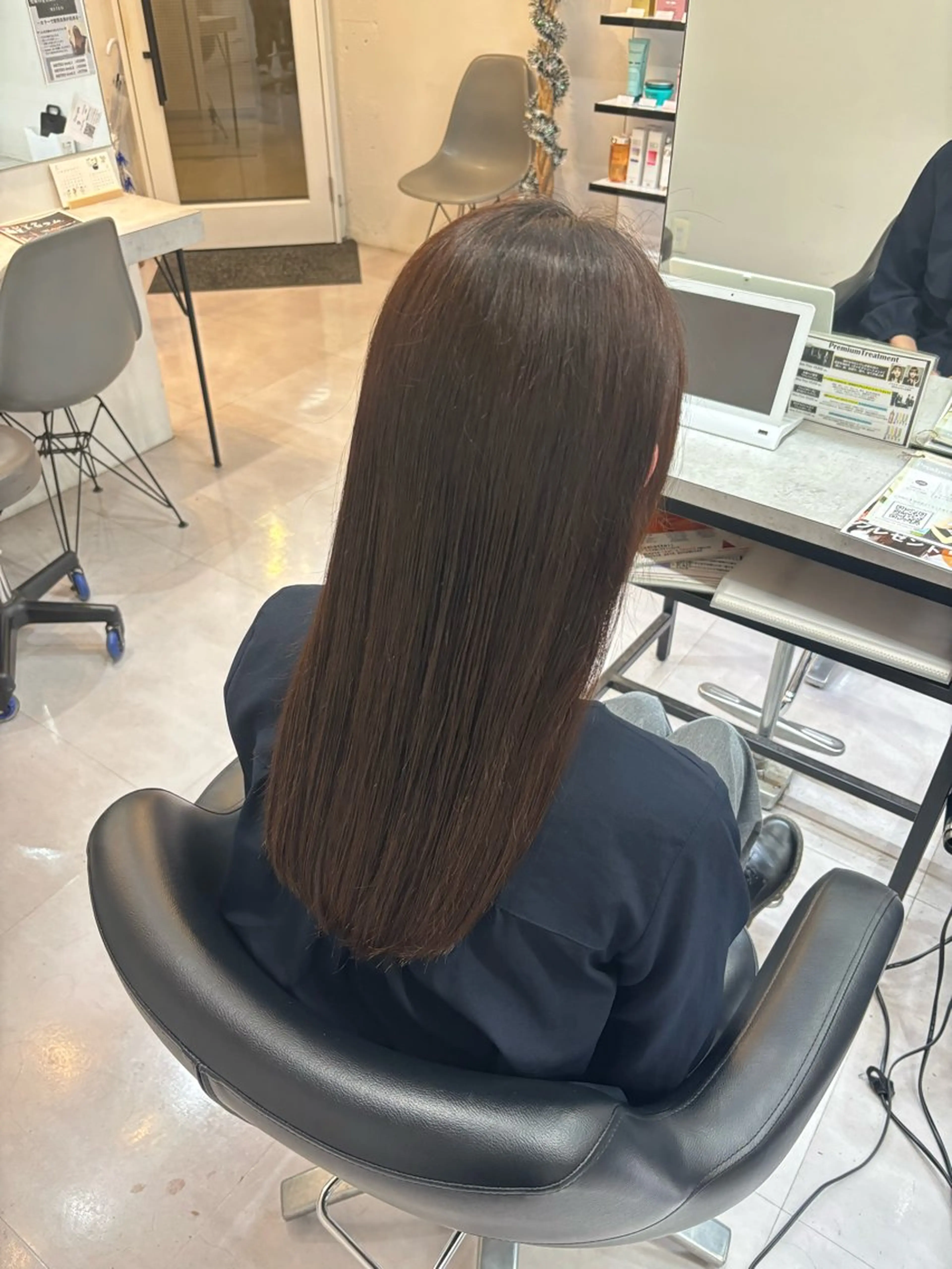 セミロング トリートメント 🌙髪質改善カラー Momoka🦋のヘアスタイル