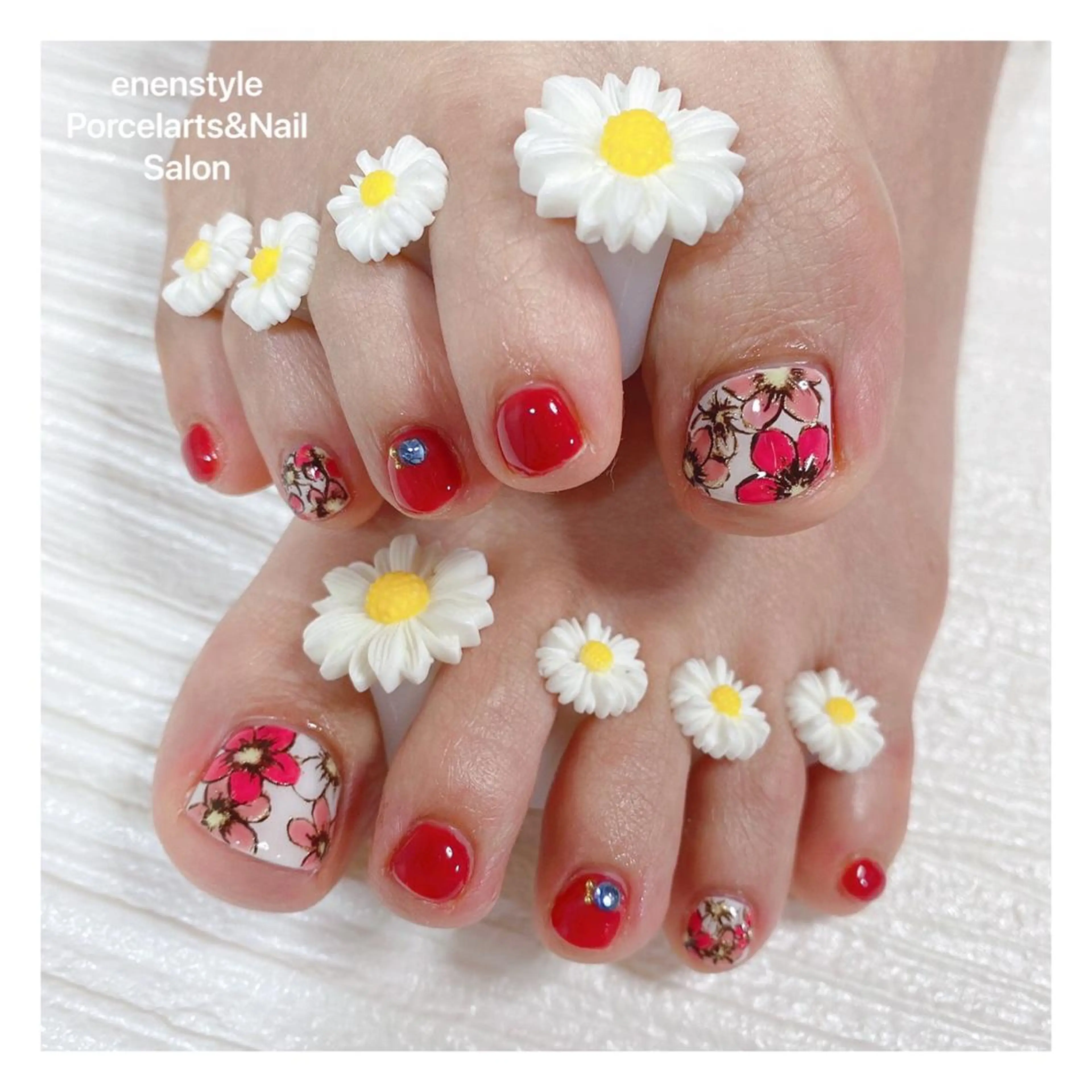 ショート ネイル ハンドネイル フットネイル 👑enen style👑のネイルデザイン