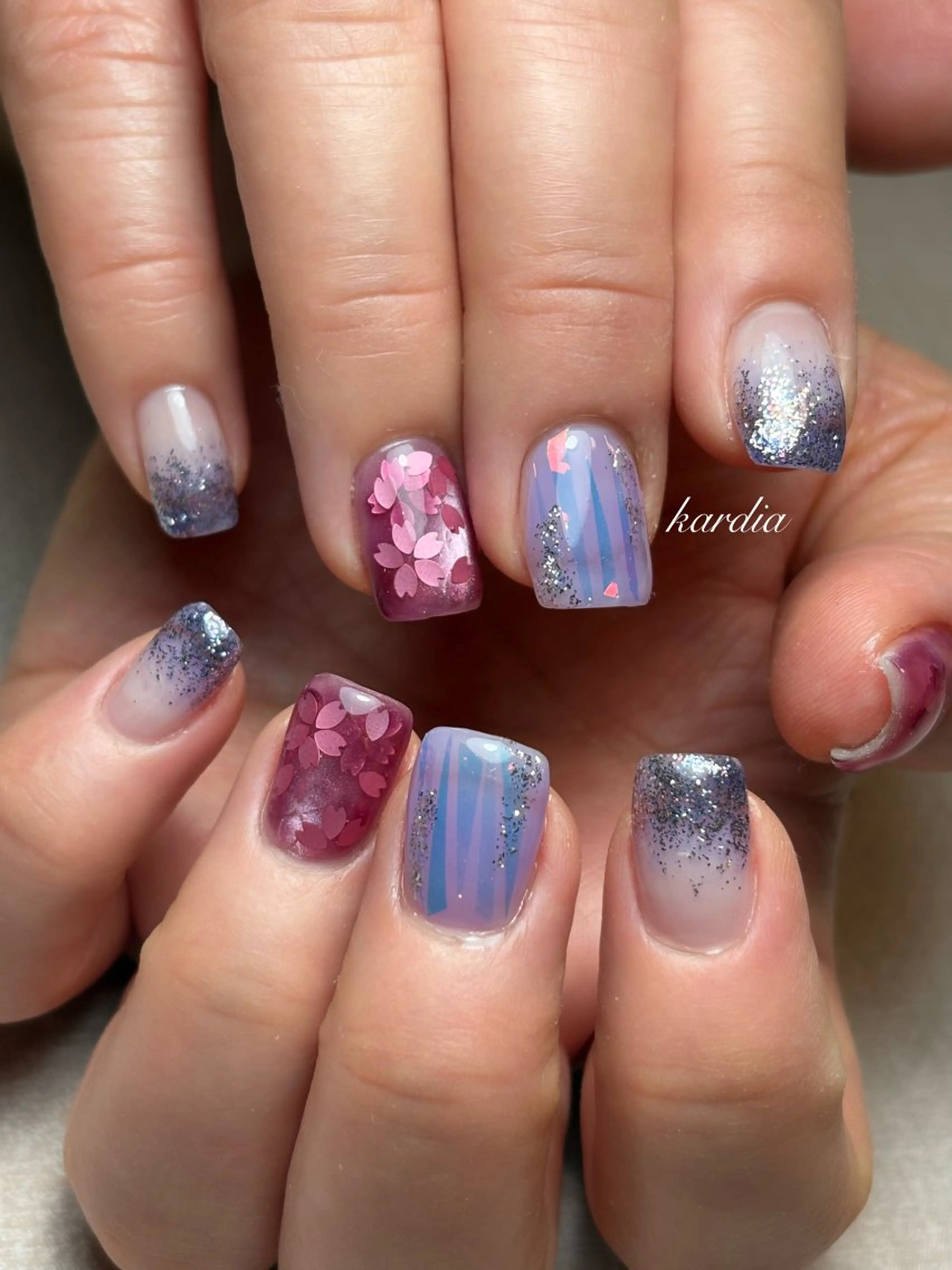 ネイル ハンドネイル καρδιά -ｶﾙﾃﾞｨｱ-のネイルデザイン