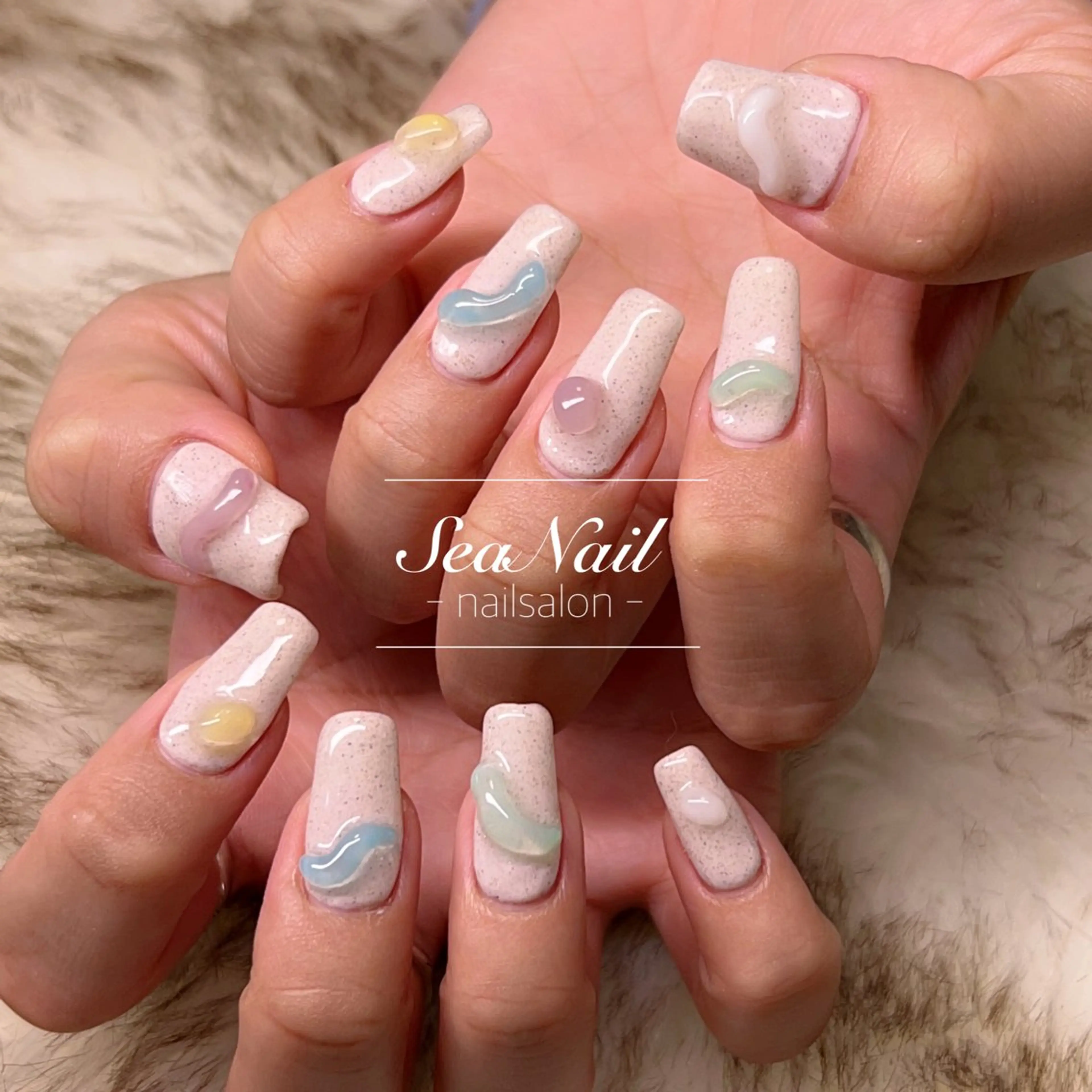 ネイル ジェルネイル 持ち込み ニュアンスネイル ぷっくりネイル スカルプネイル 小尾 栞のネイルデザイン