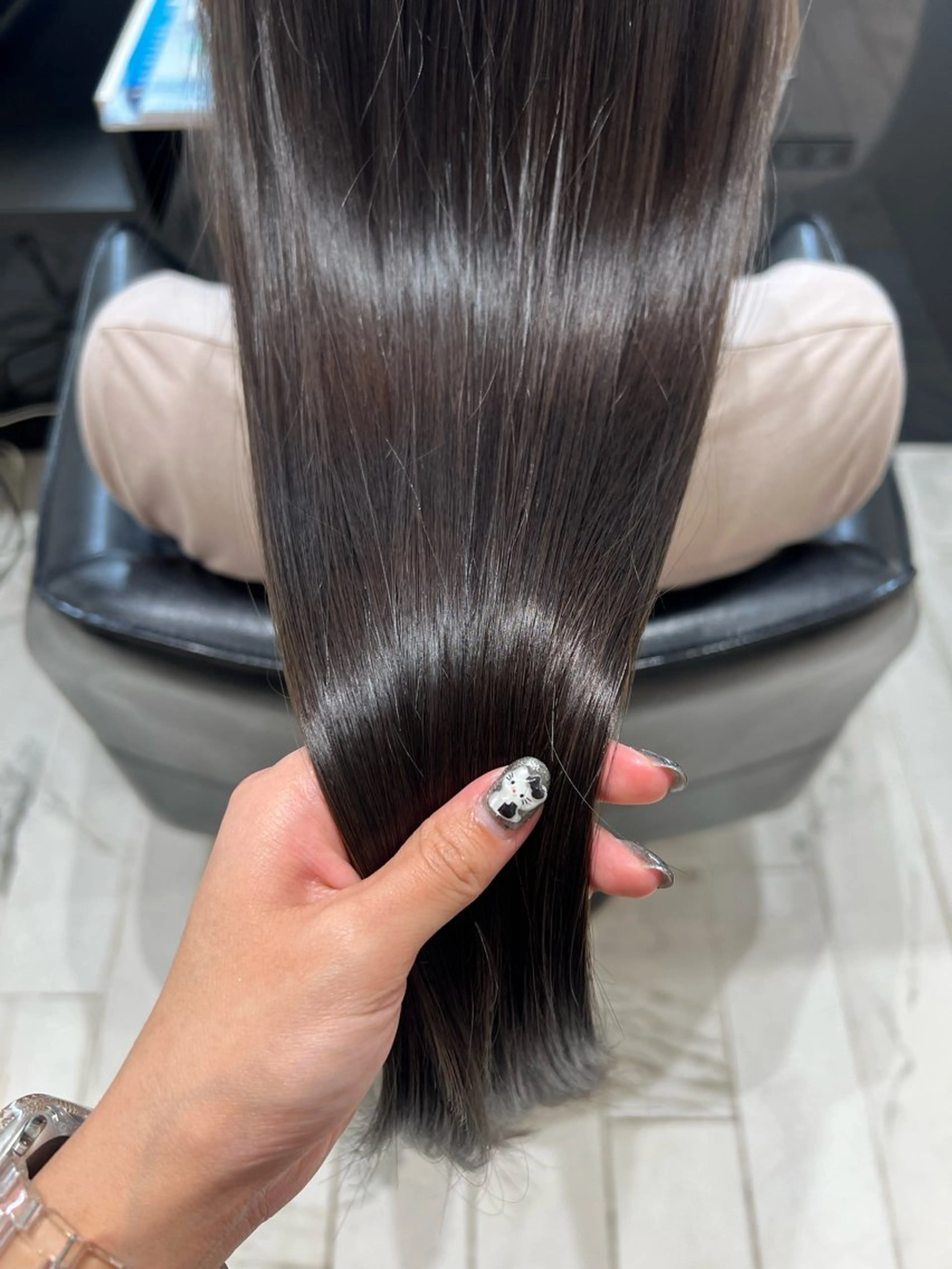 ロング カラー 山本 麗のヘアスタイル