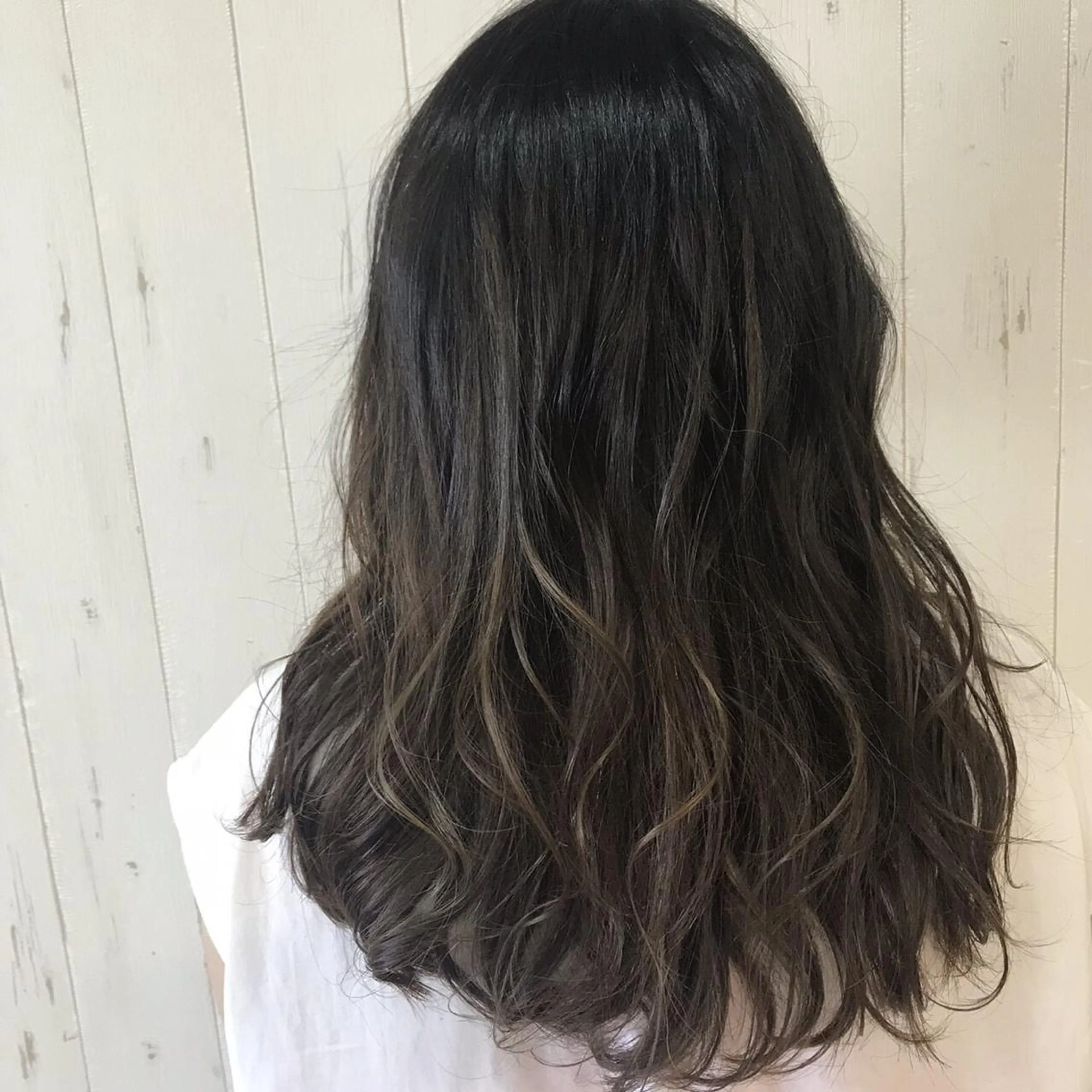 ロング カラー パーマ ヘアアレンジ キッズ ネイル マツエク・マツパ M字・前髪割れ 改善メンズ特化/栢沼のヘアスタイル